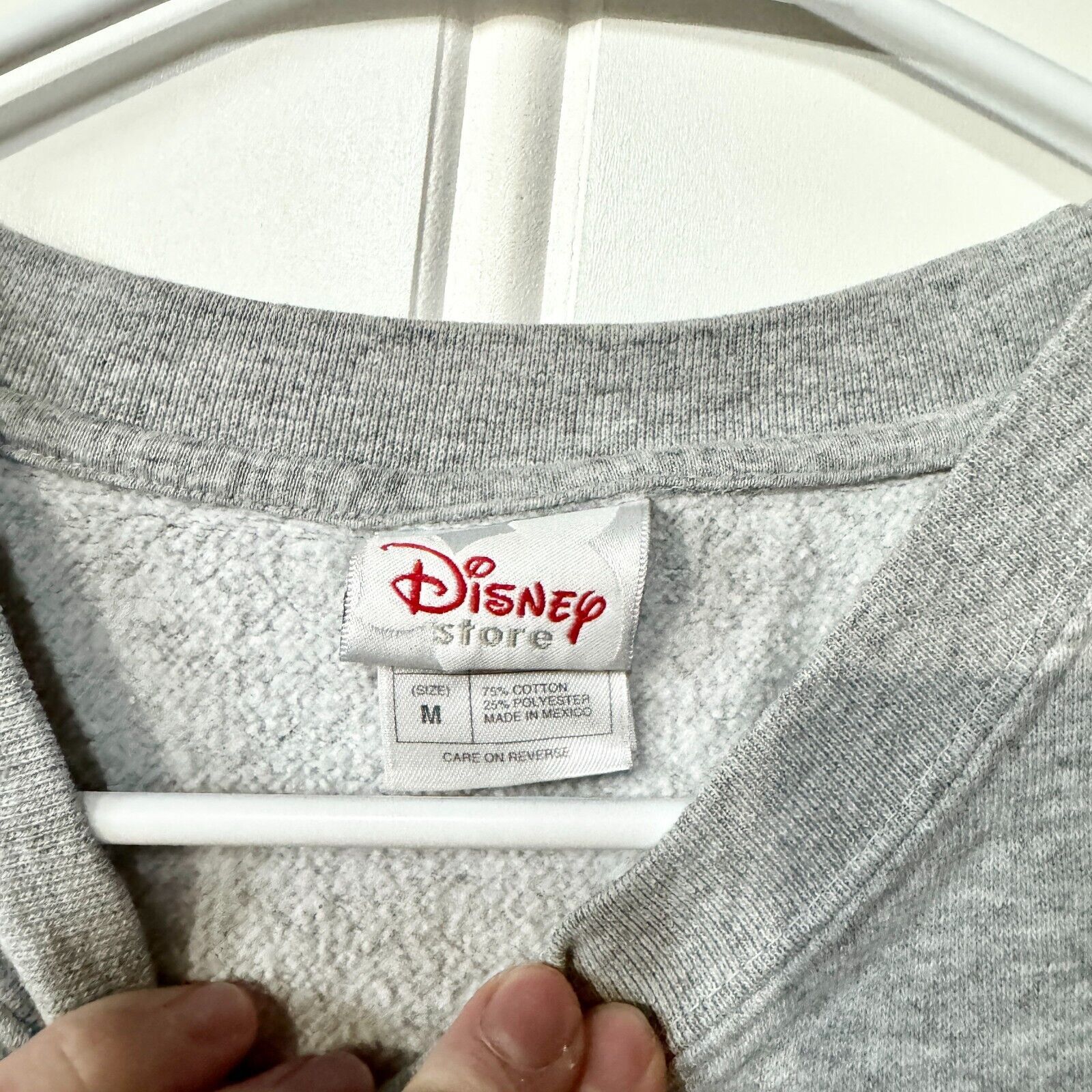 Disney Disney Store Sweater Size Medium Whinnie The Pooh Grey Size M / US 6-8 / IT 42-44 - 2 Thumbnail