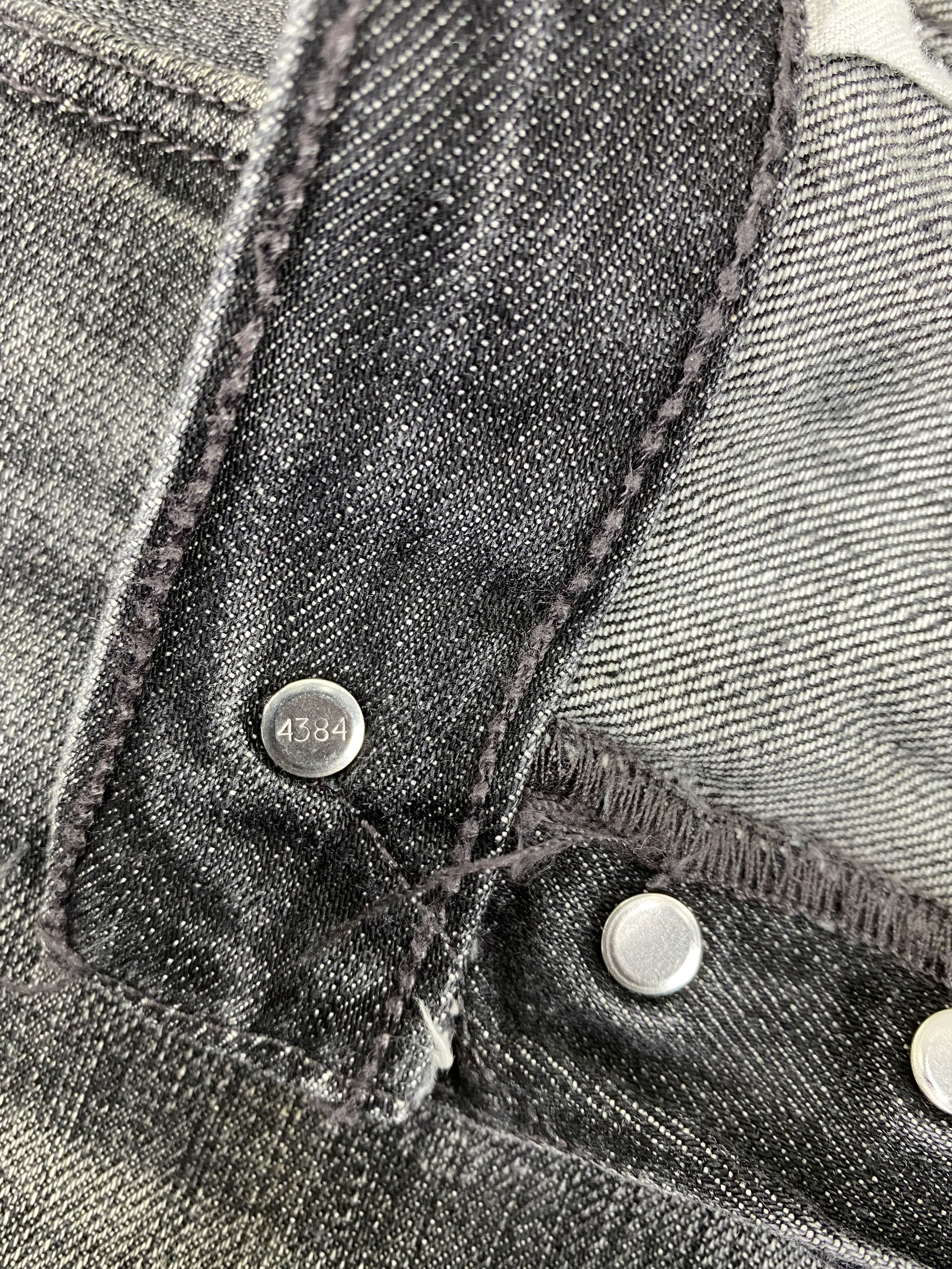 Levi's Distressed Black Vintage Levi's 501 35x34 Denim -JN2439 Size US 35 - 7 Thumbnail