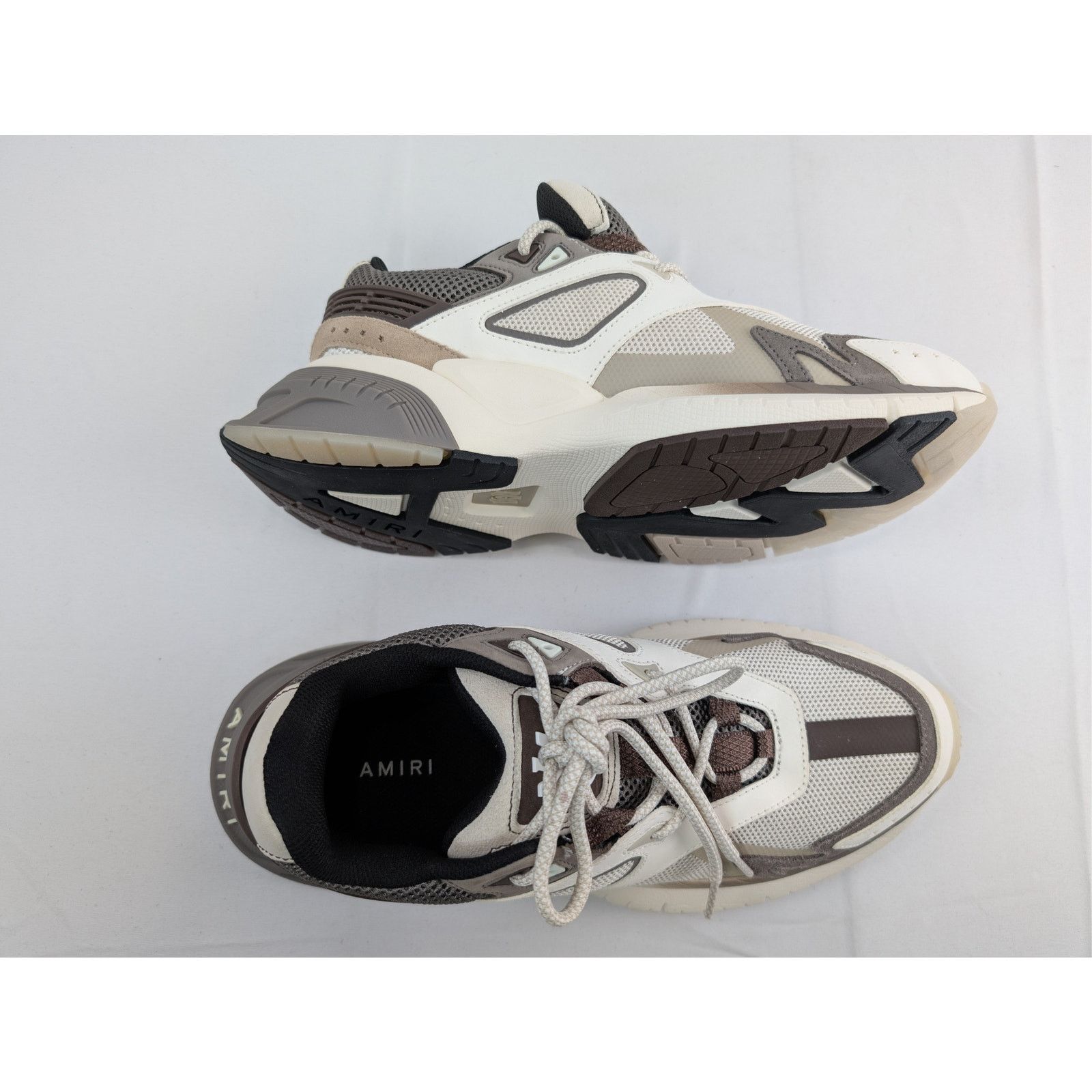 o1rshd1 Q:2 / MA Runners Sneakers in Brown