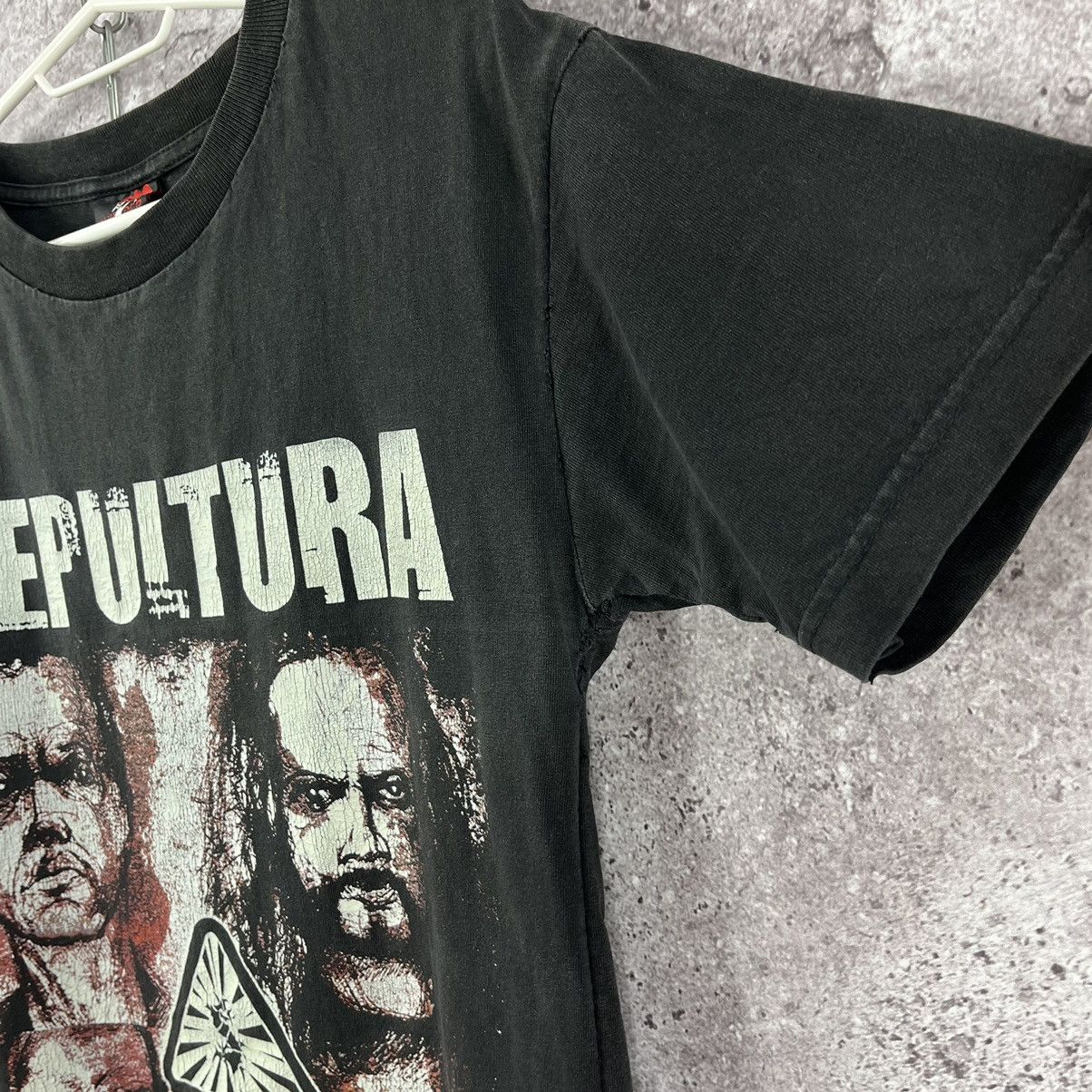 Band Tees × Vintage Vtg 90’s Sepultura Roorback Distressed Deadstock Rock Tee Size US S / EU 44-46 / 1 - 5 Thumbnail