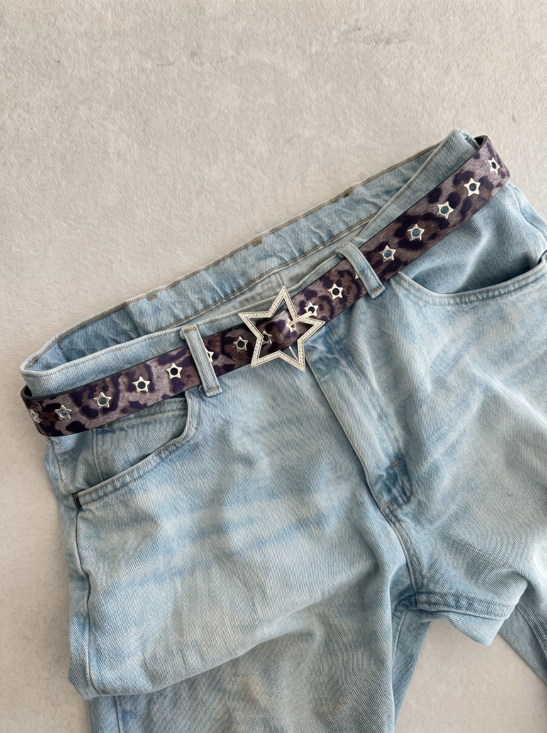 Other Gray Shiny Star Cheetah Western Belt Y2K Size ONE SIZE - 1 Thumbnail