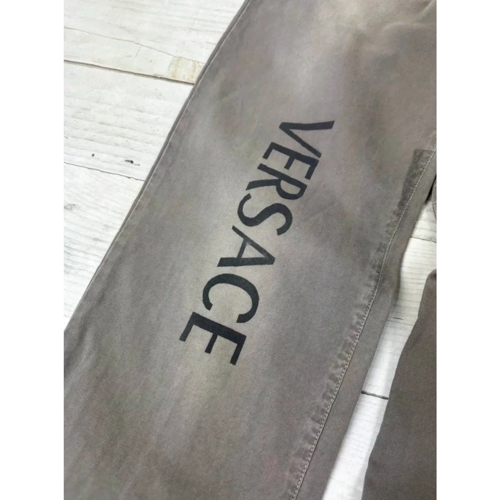 Versace Jeans Couture VINTAGE Versace Jeans Couture Baggy Big Logo Denim Jeans 90s Men Size 36 Gray Size US 36 / EU 52 - 6 Thumbnail