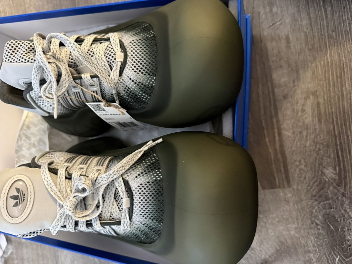 Adidas AVAVAV Adidas Size US 8.5 / EU 41-42 - 4 Thumbnail