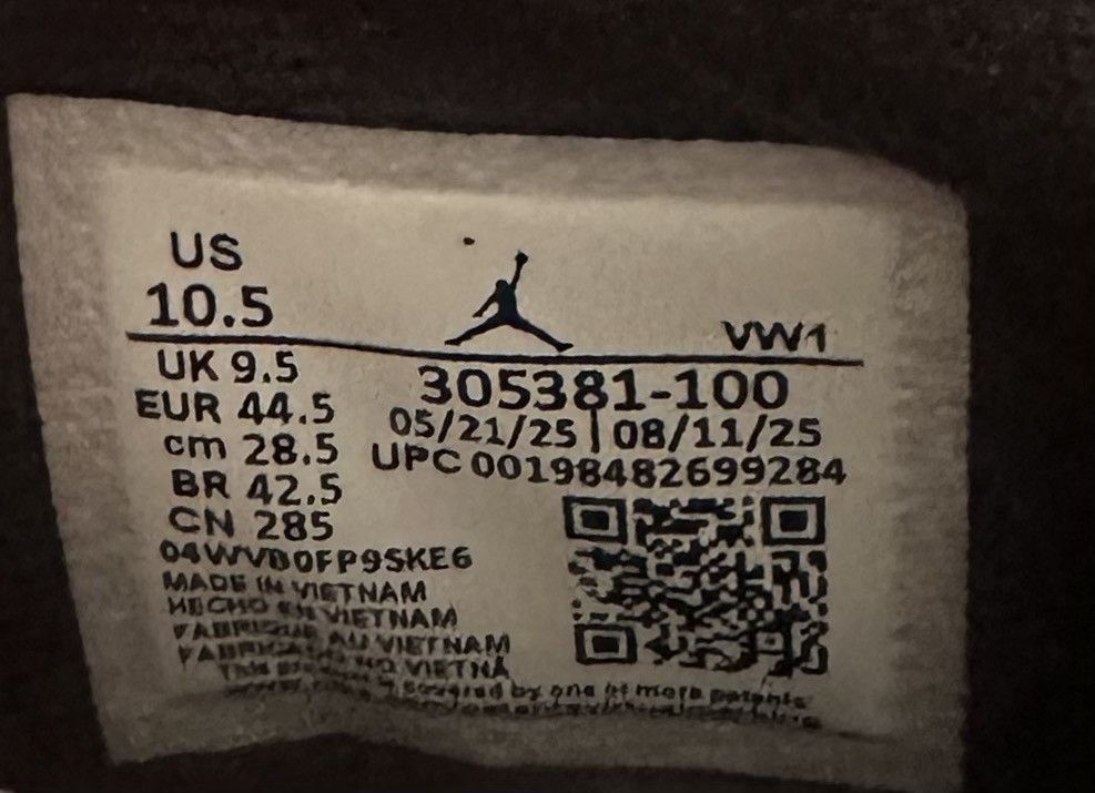 Jordan Brand Brand New Retro 8-White True Red Size US 10.5 / EU 43-44 - 7 Thumbnail