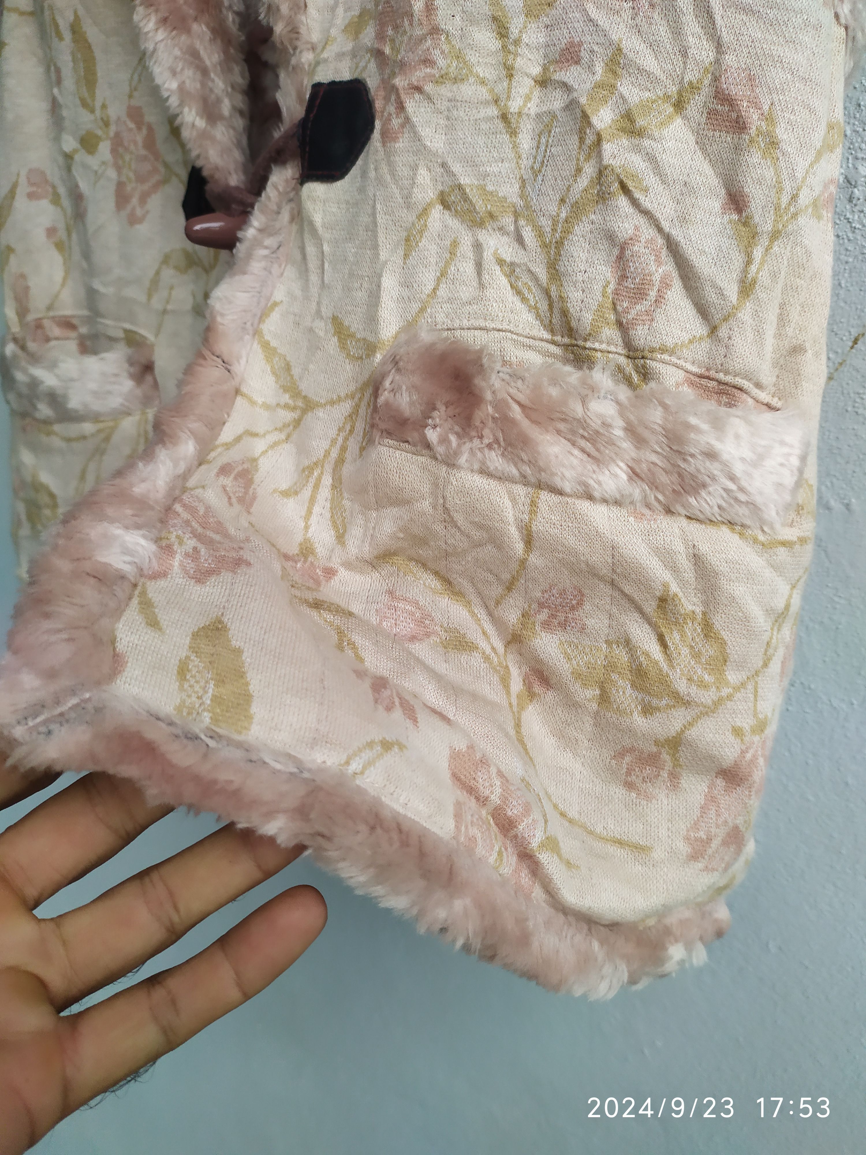 Japanese Brand × Vintage Vintage Mohair Fur Japanese Traditional Vest Japan Made Size L / US 10 / IT 46 - 7 Thumbnail