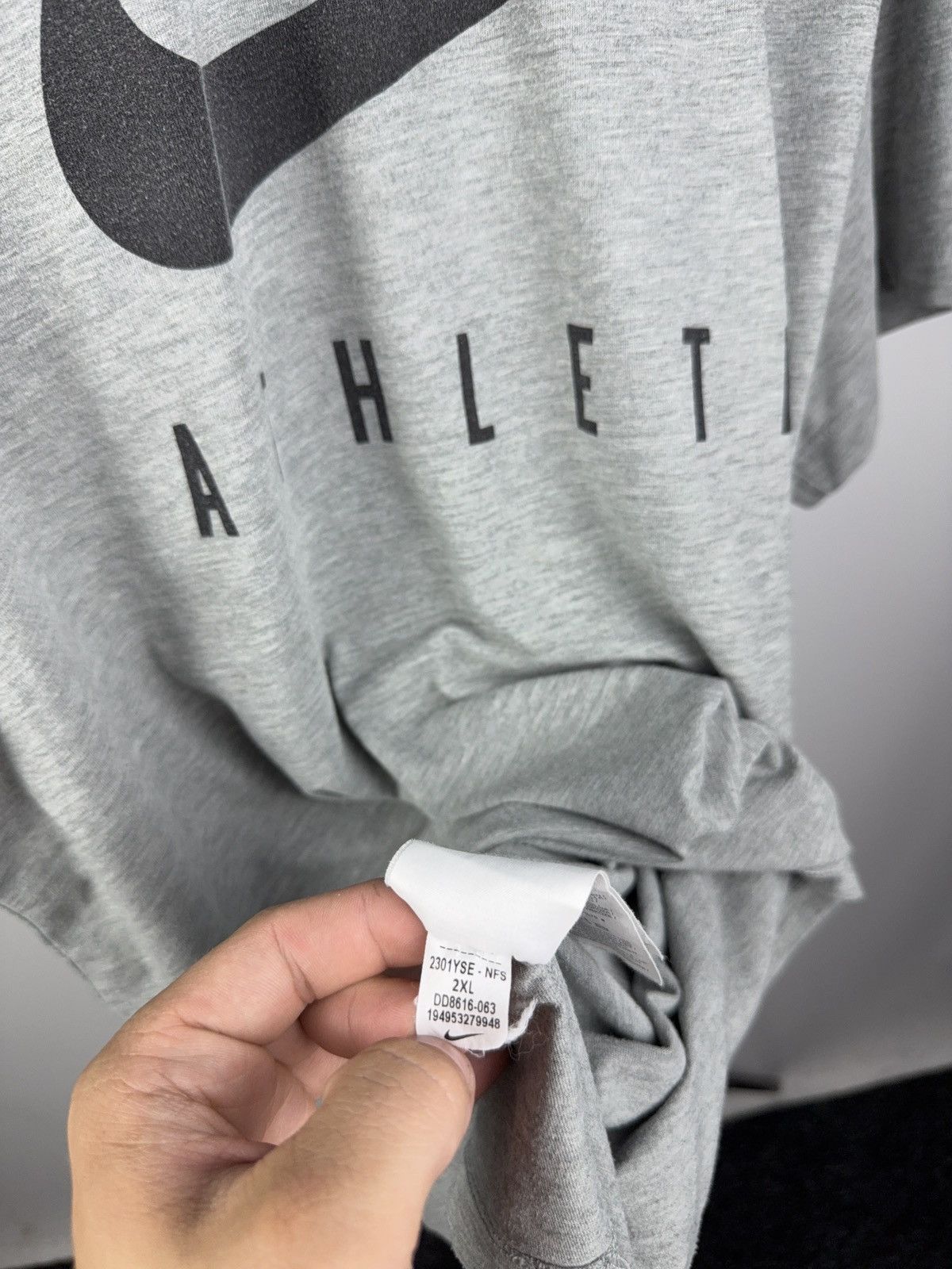 Nike 00s Nike Y2K Dri-FIT Big Logo Athlete Logo Tee Gray 2XL Size US XXL / EU 58 / 5 - 6 Thumbnail