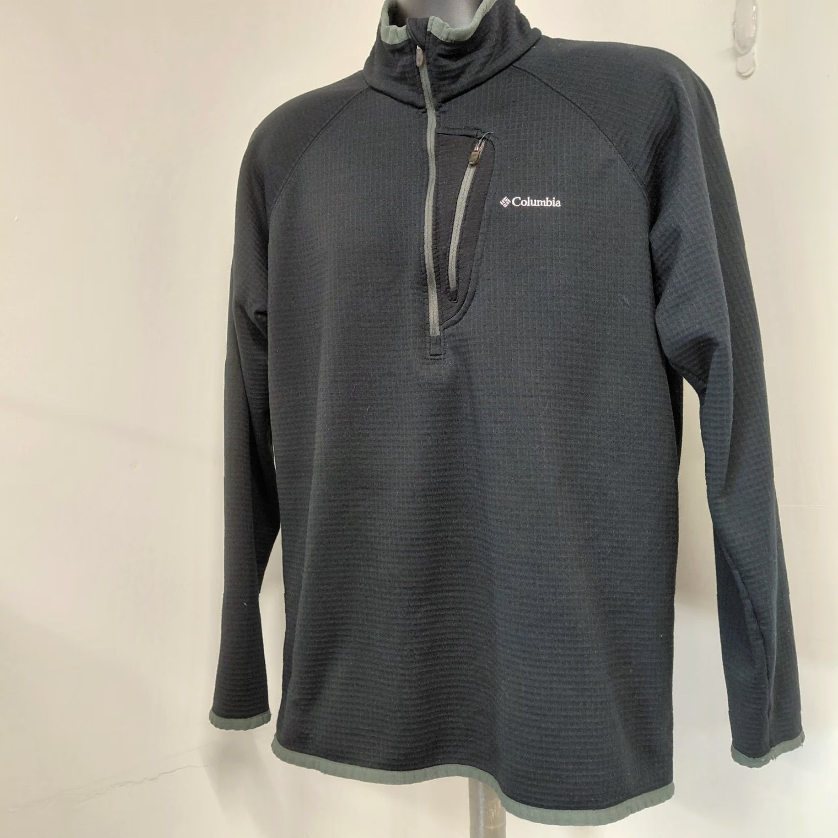Vintage Columbia Sweater Men's Large Black Fleece Quarter Zip Omni-Wick Outdoors Casual Size US L / EU 52-54 / 3 - 3 Thumbnail
