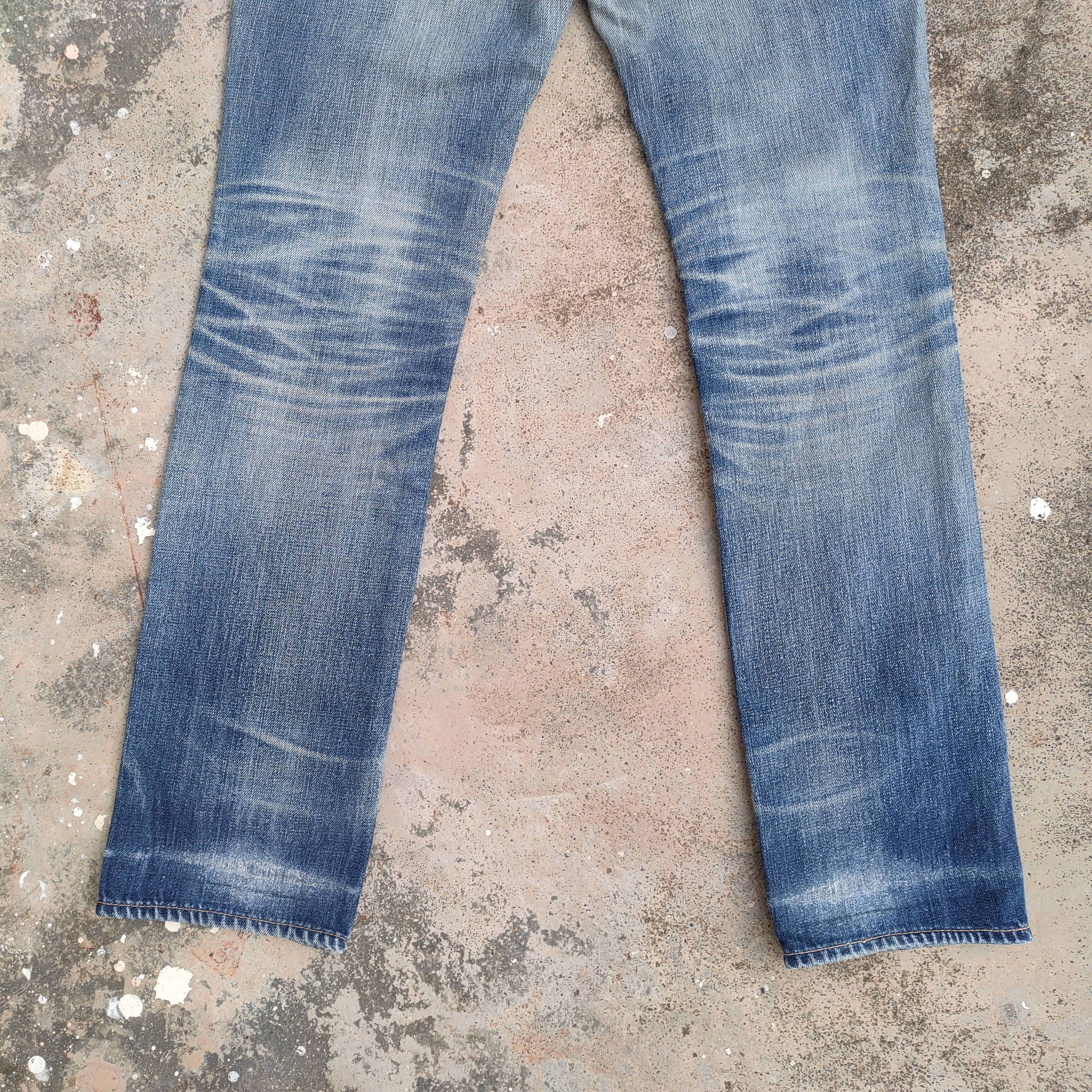 Levi's Vintage Clothing VINTAGE LEVI'S 599 BUTTON FLY FADED JEANS DENIM PANTS Size US 29 - 11 Thumbnail