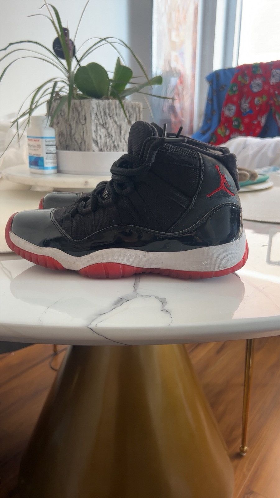 Jordan Brand Jordan Retro Playoffs Bred 2019 Size US 5 / EU 37 - 1 Thumbnail