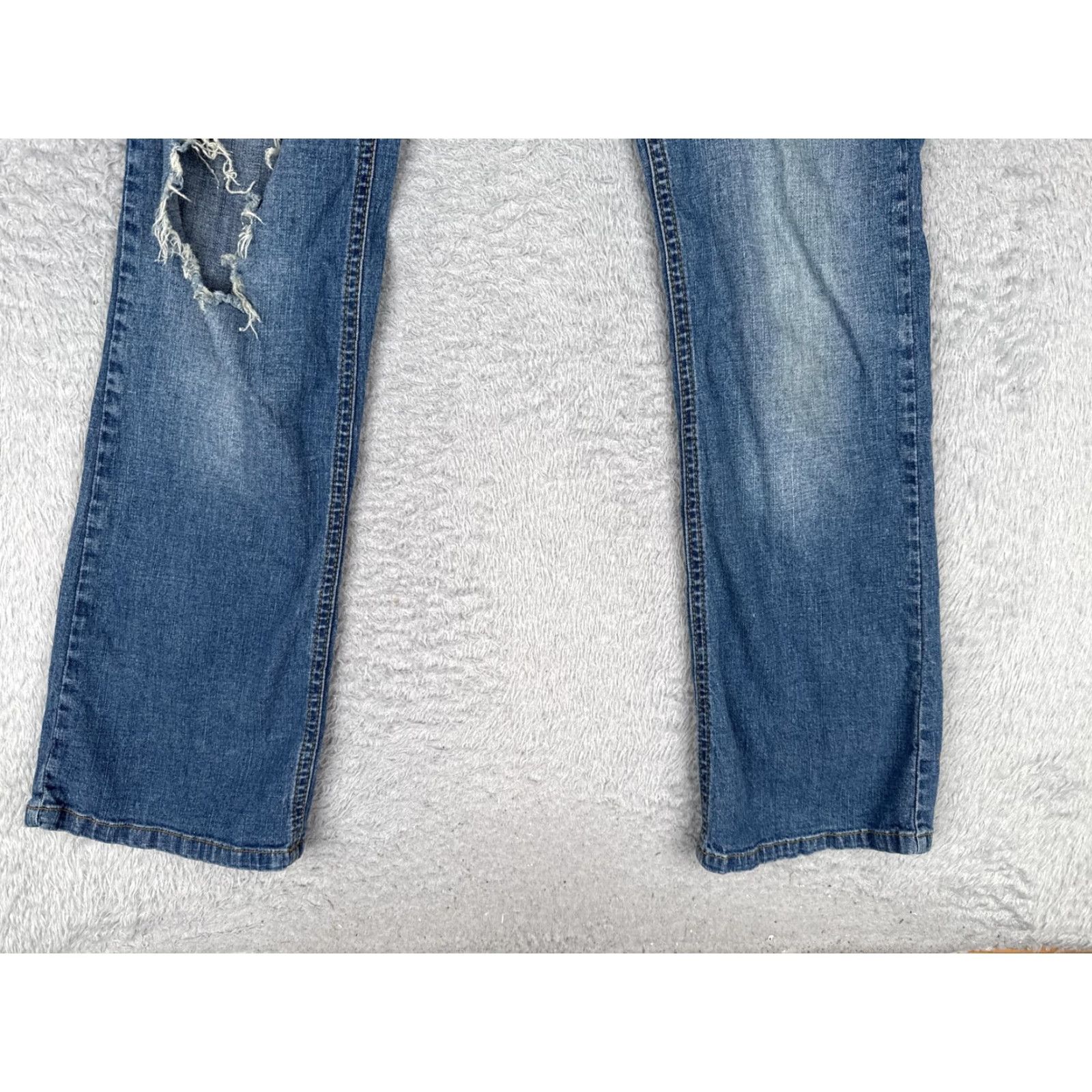 Vintage Cappuccino Jeans Bootcut Juniors 7 Blue Med Wash Low Rise Stretch Ripped Embroidered Back Pockets 5-Pocket Denim Casual Pants Womens Size 28" / US 6 / IT 42 - 2 Thumbnail