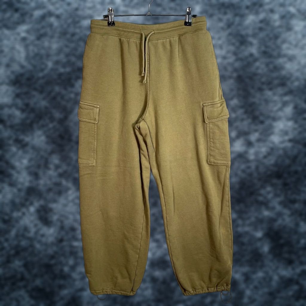 Uniqlo Uniqlo Womens Large Olive Green Cargo Sweatpants Drawstring Pants L Green Athleisure Sweatpants Womens Size 36" / US 14 / IT 50 - 1 Thumbnail