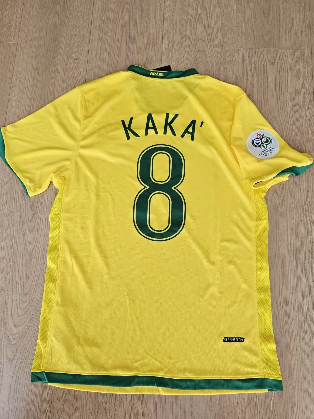Other Kaka Jersey Brazil 06 Size US M / EU 48-50 / 2 - 1 Thumbnail