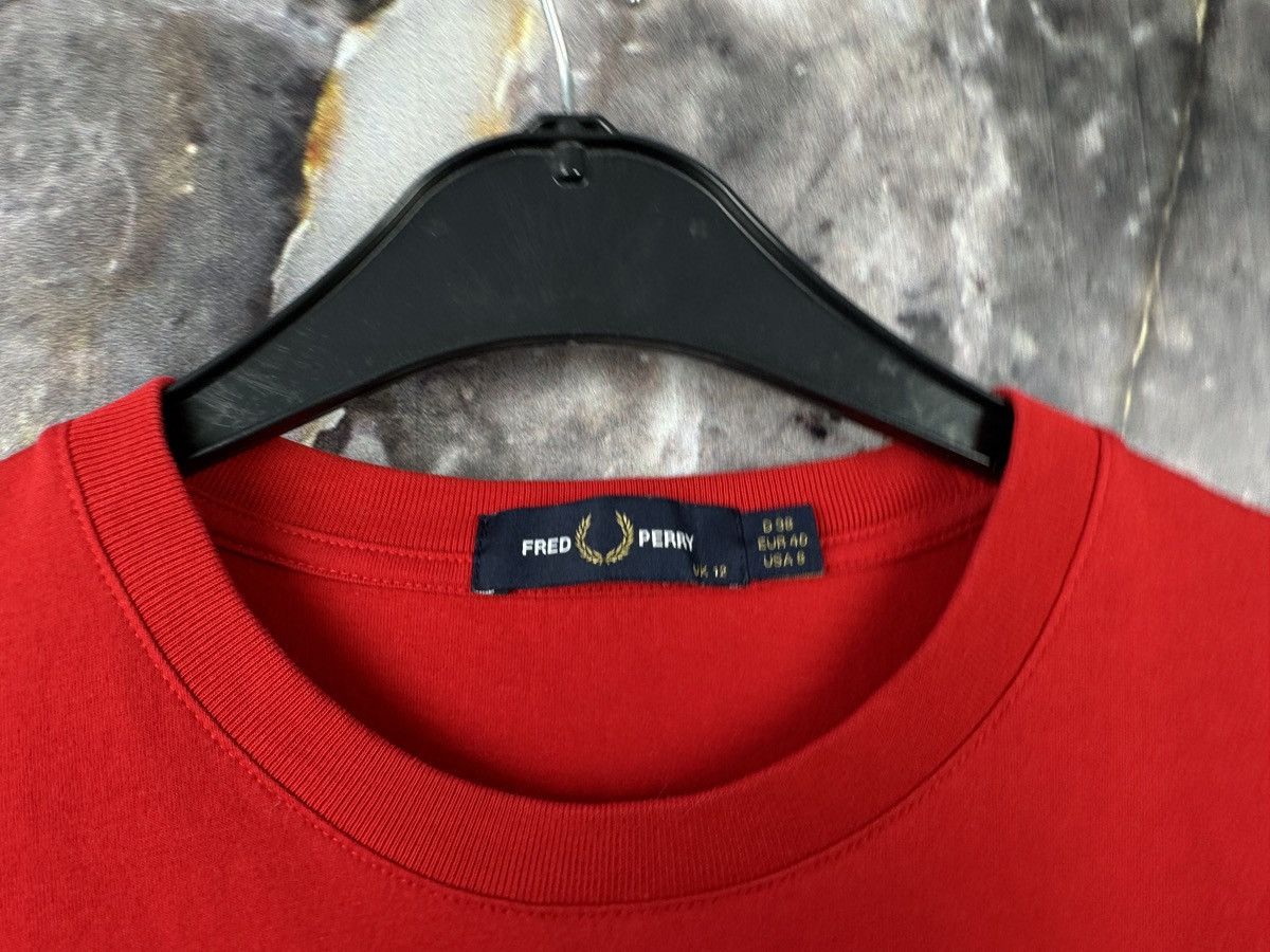 Fred Perry Women’s Fred Perry T-Shirt Big Logo Streetwear Size UK 12 Size M / US 6-8 / IT 42-44 - 6 Thumbnail