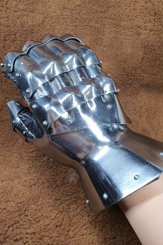 Vintage Balenciaga Inspiration Handmade Chevalier Knight Gauntlets Size ONE SIZE - 13 Thumbnail