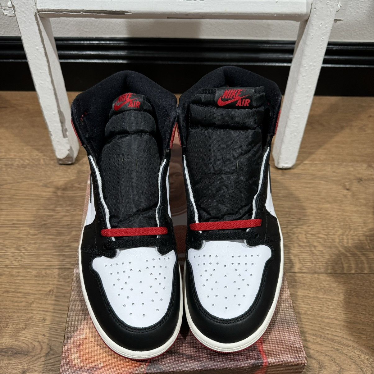 Nike Jordan 1 Retro High OG Black/Red/White NEW Size US 10 / EU 43 - 8 Thumbnail