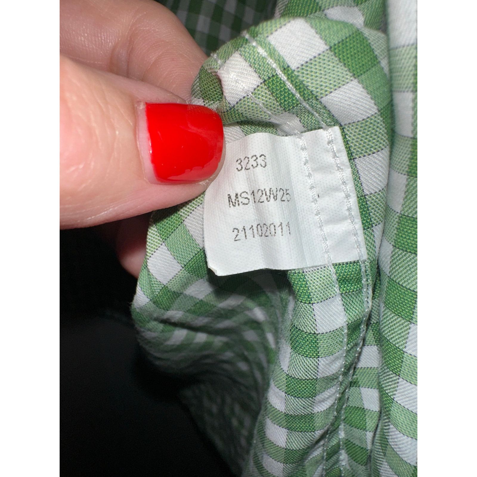 Peter Millar Peter Millar Men’s button up shirt size medium Size US M / EU 48-50 / 2 - 5 Thumbnail