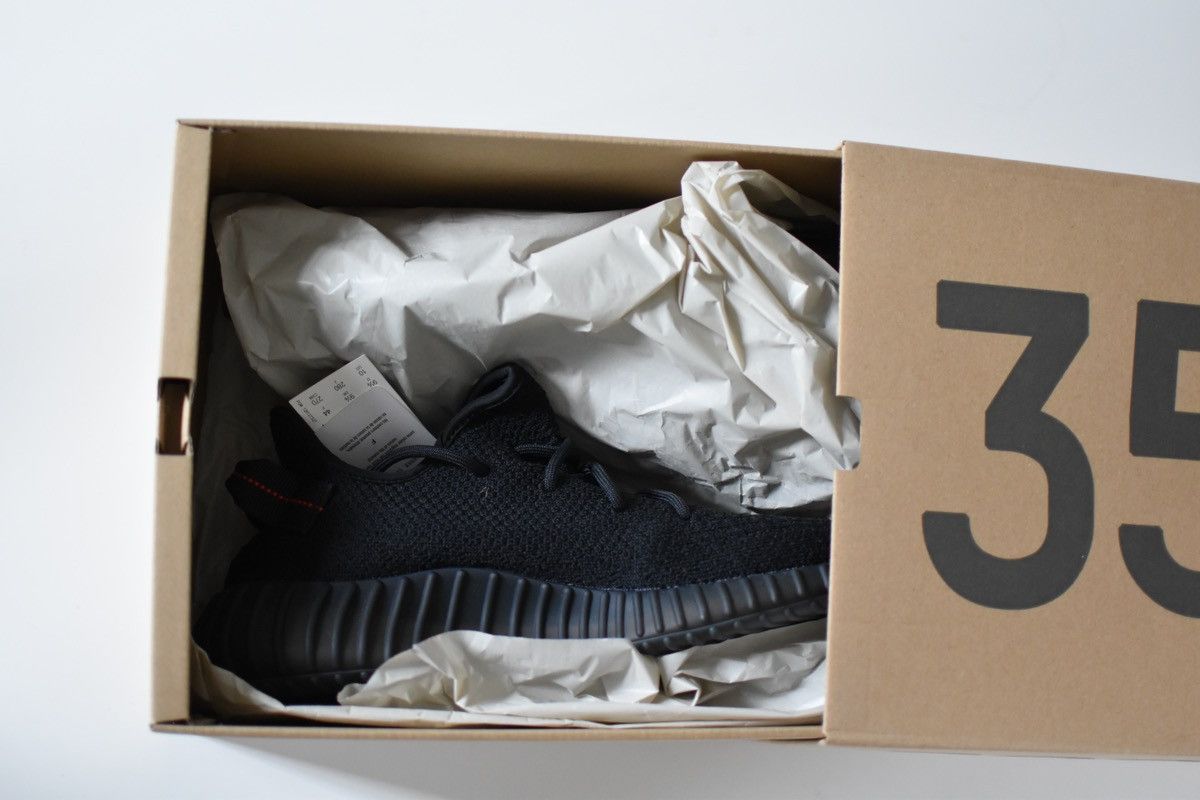 Adidas × Kanye West DS Yeezy Boost 350 V2 Black/Red Size US 10 / EU 43 - 4 Thumbnail