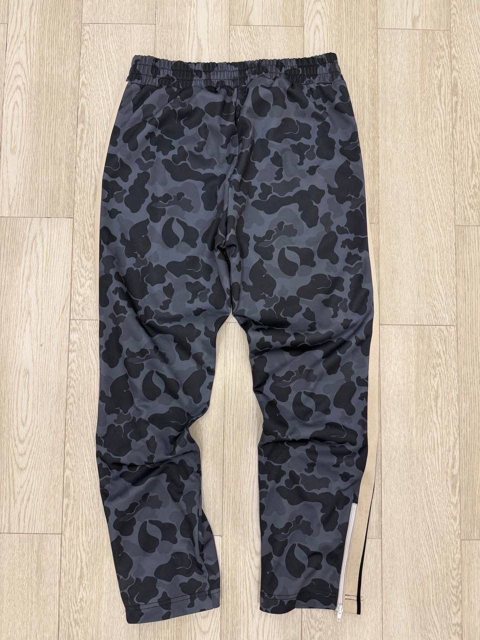 Palm Angels Palm Angels Camo Trackpants Size XL Size US 36 / EU 52 - 2 Thumbnail
