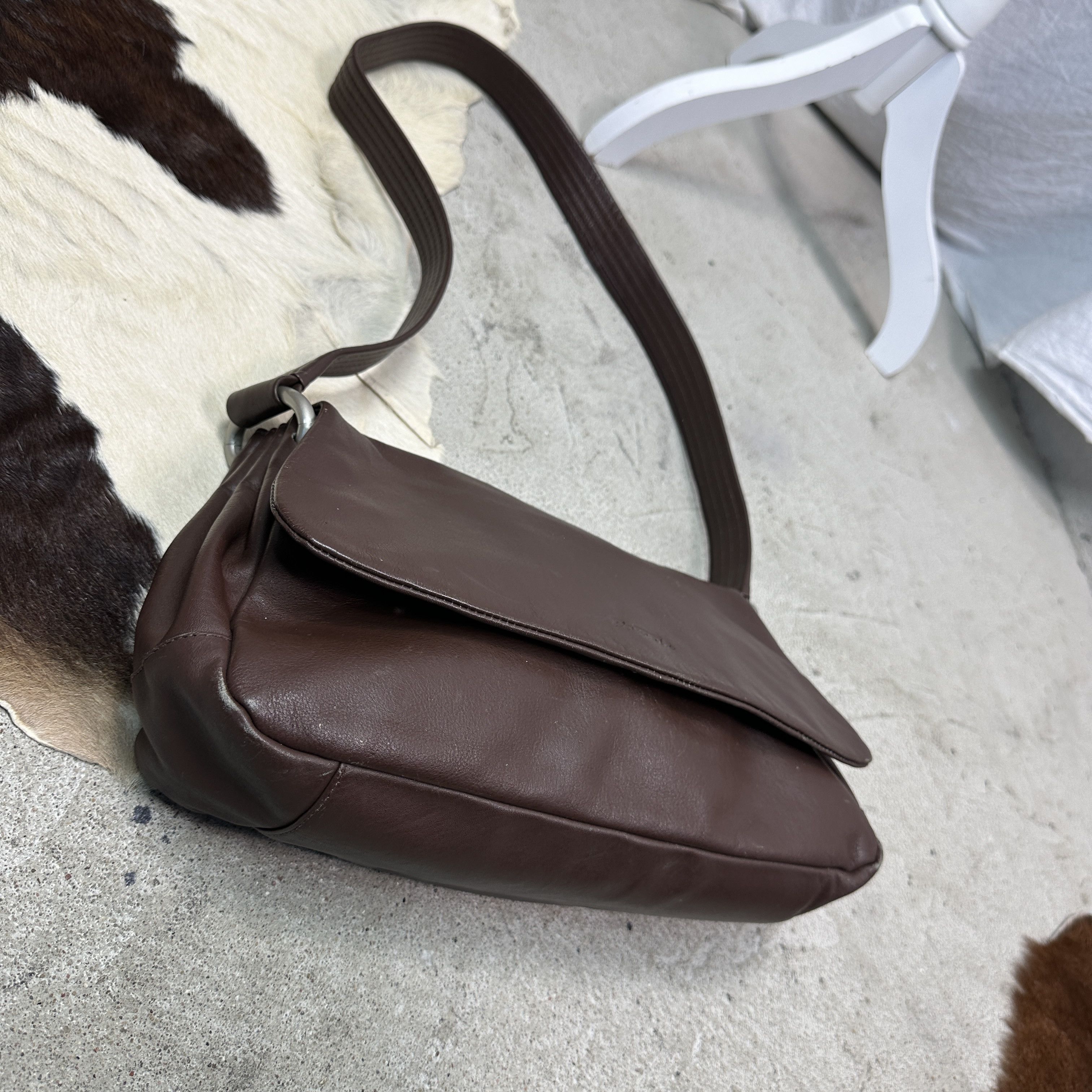 Vintage Vintage Chocolate Brown Long Belt Baguette Bag Y2K Size ONE SIZE - 3 Thumbnail