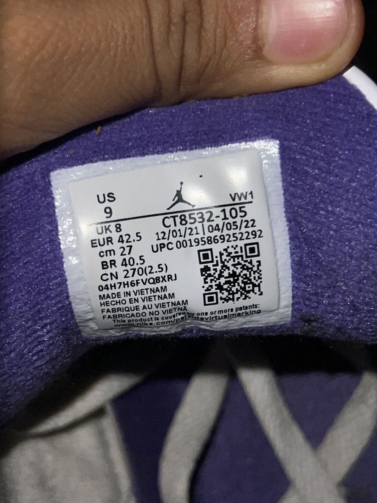 Jordan Brand Purple Air Jordan 3s Size US 9 / IT 39 - 8 Thumbnail