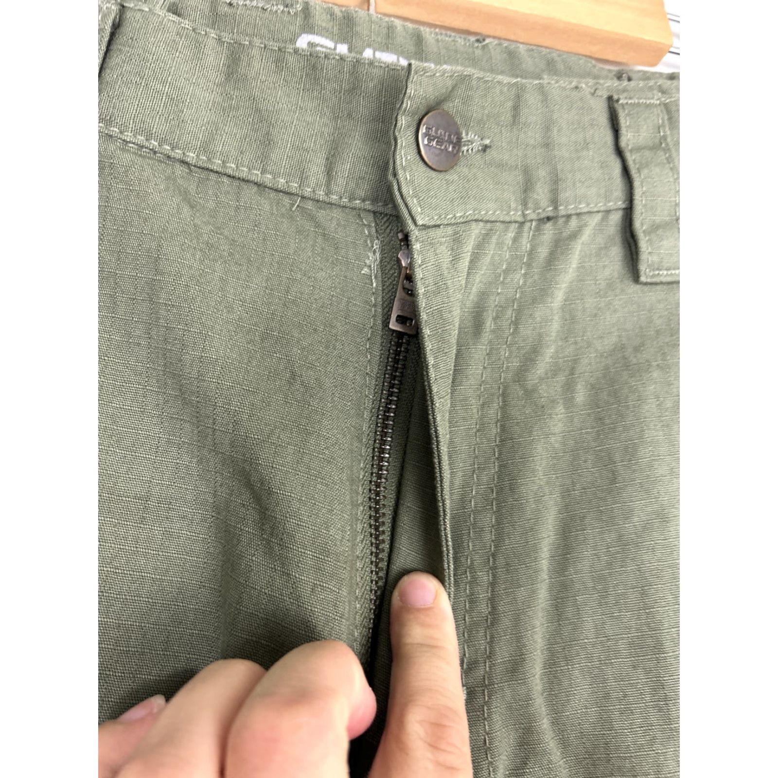 Vintage VINTAGE Guide Gear Cargo Shorts Army Green 30 Expendable Waist Rip Stop Men Size US 30 / EU 46 - 6 Thumbnail