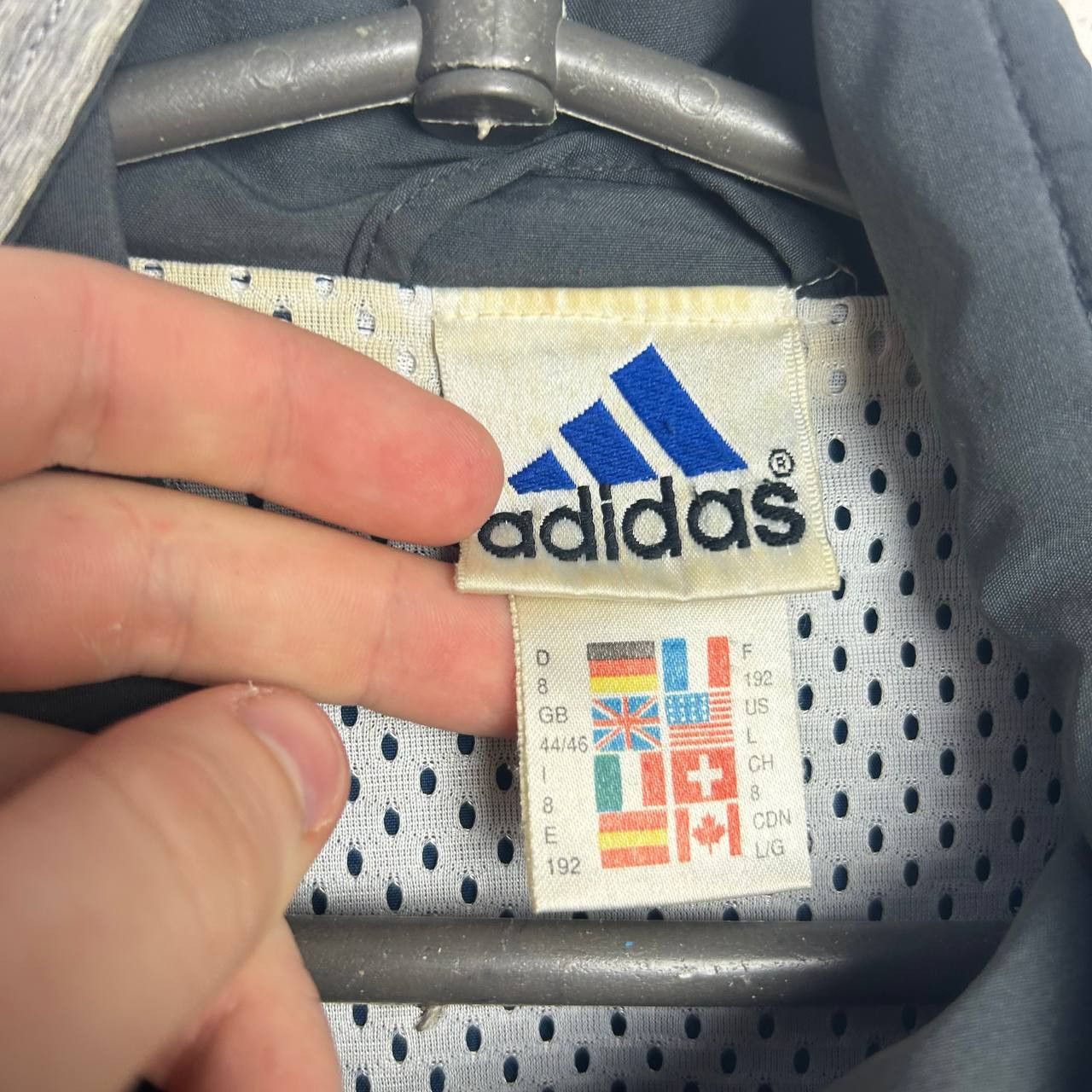 Adidas Vintage Adidas Small logo 90s streetwear bomber Size US L / EU 52-54 / 3 - 6 Thumbnail