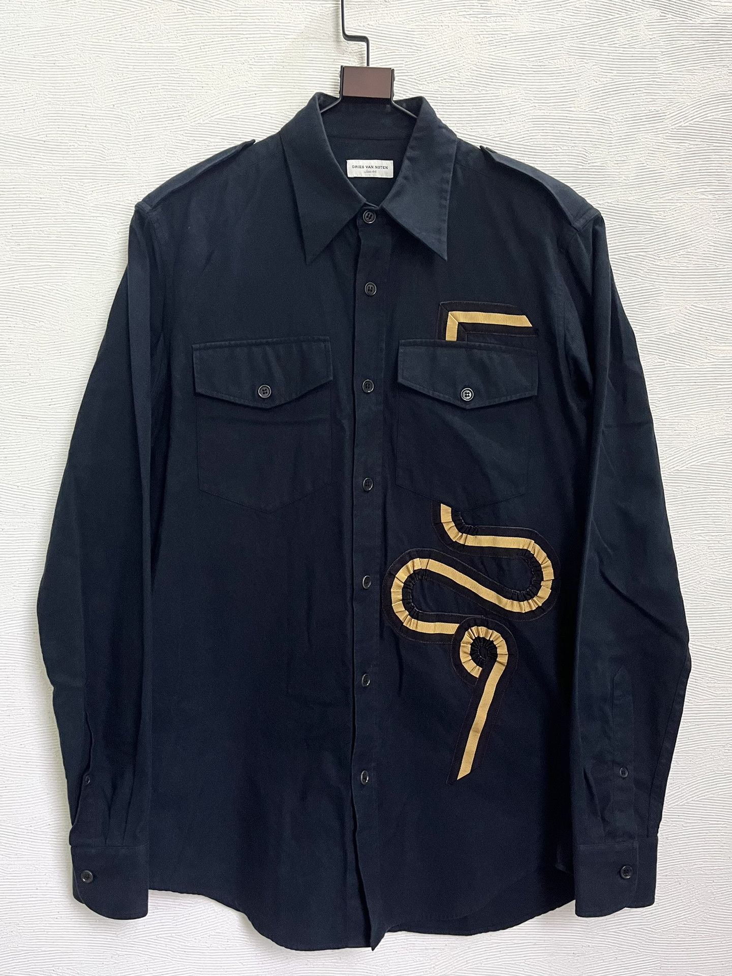 Dries van noten Serpentine embroidered shirt 2501-Nextarrow