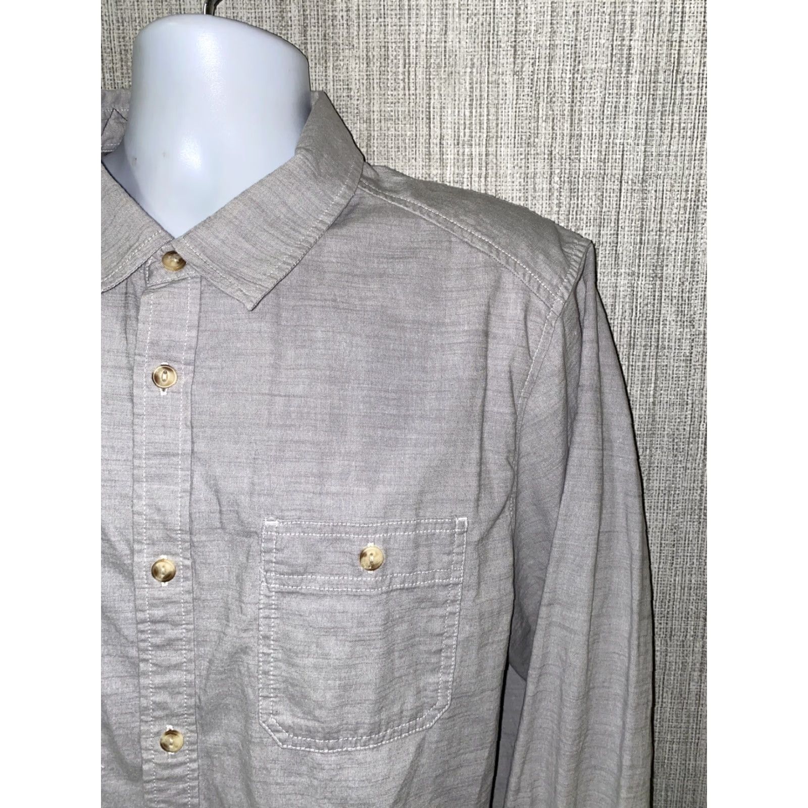 The North Face The North Face Shirt Mens XL Gray Long Sleeve Button-Up Button Front Casual Regular Cotton/Polyester Size US XL / EU 56 / 4 - 2 Thumbnail