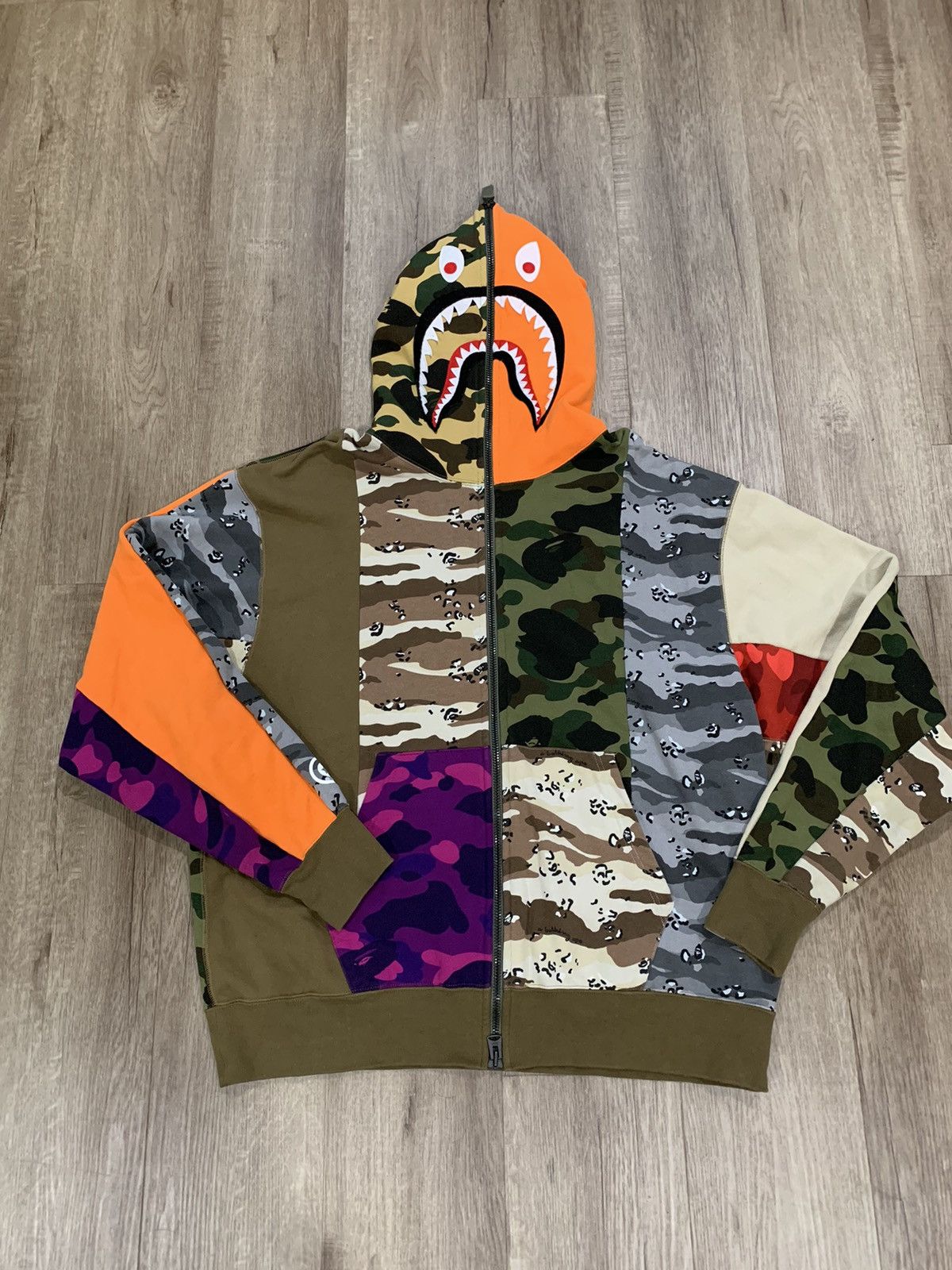 Bape エイプ マルチ　パーカー　Multi camo zip hoodie BAPE Multi camo shark full zip hoodie cotton candy camo A