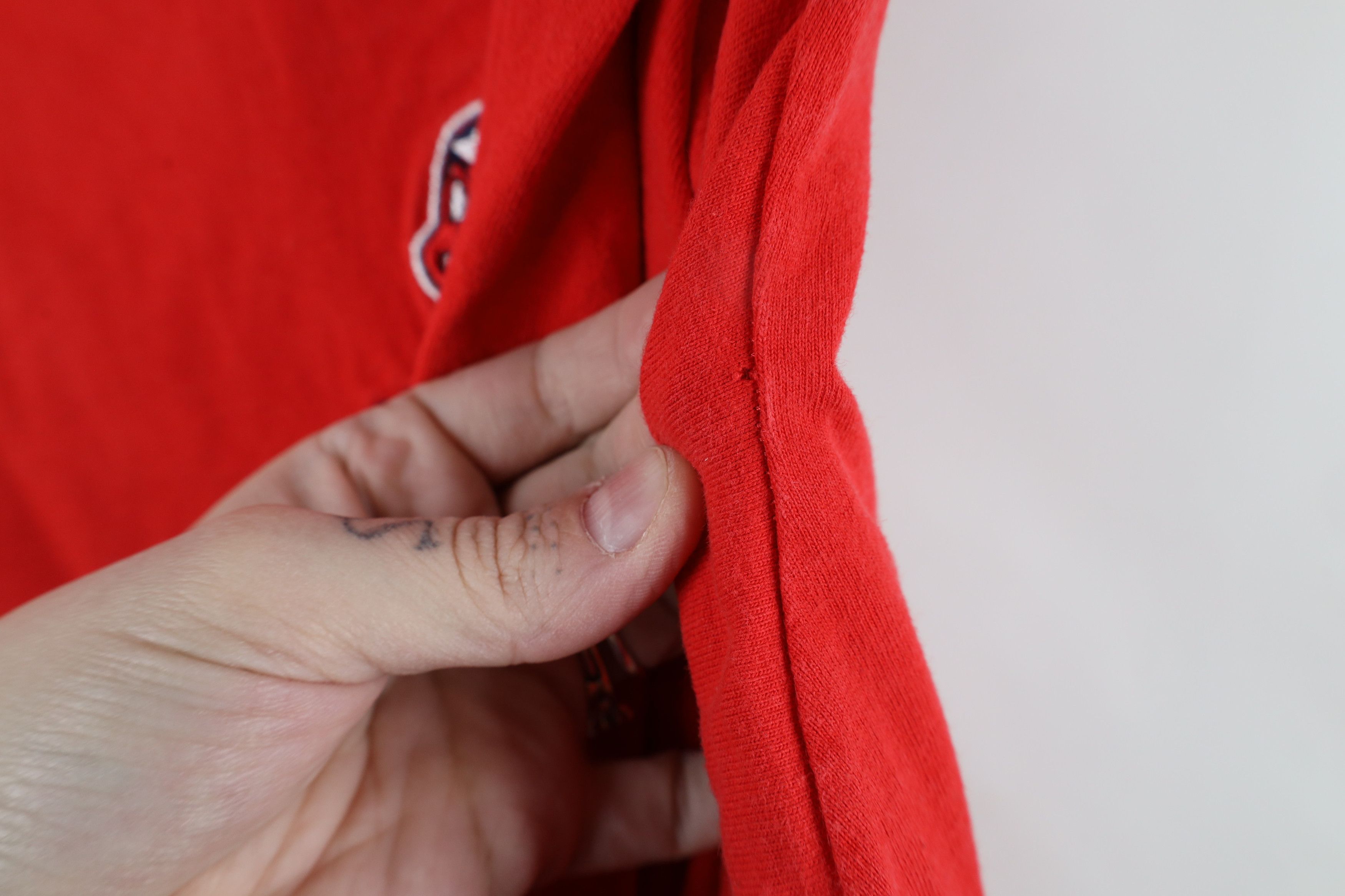 Vintage Vintage 90s Chief Wahoo Cleveland Indians Mock Neck T-Shirt Size US M / EU 48-50 / 2 - 7 Thumbnail