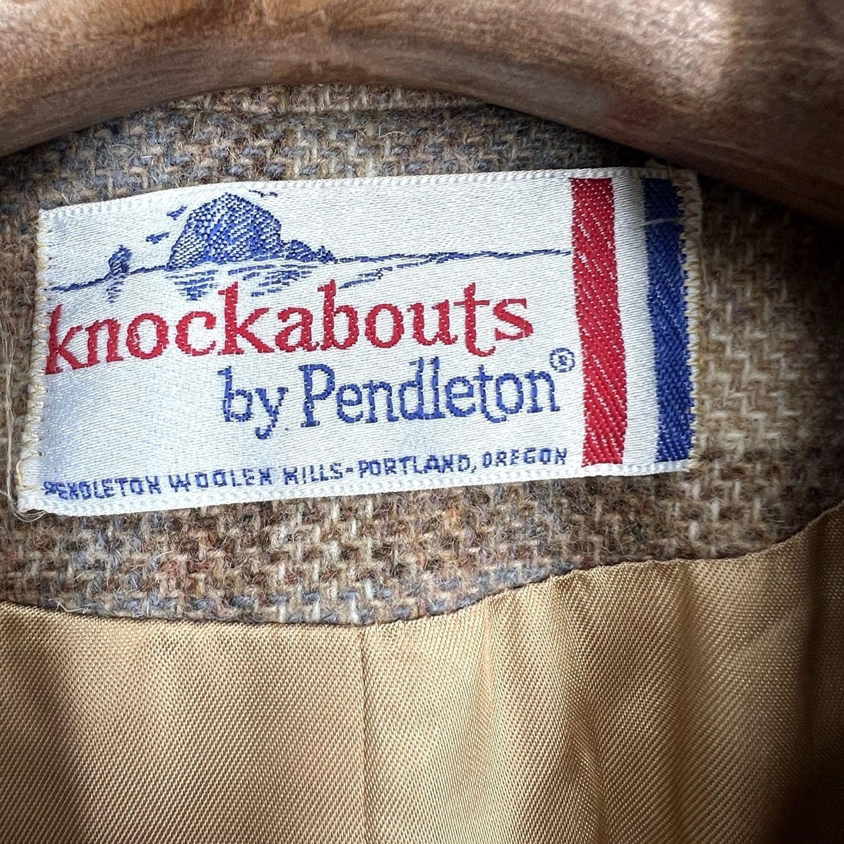 Pendleton VINTAGE Pendleton Knockabouts Blazer Womens Plaid 2 Button Leather Elbow Patches Sz Med Size M / US 6-8 / IT 42-44 - 4 Thumbnail
