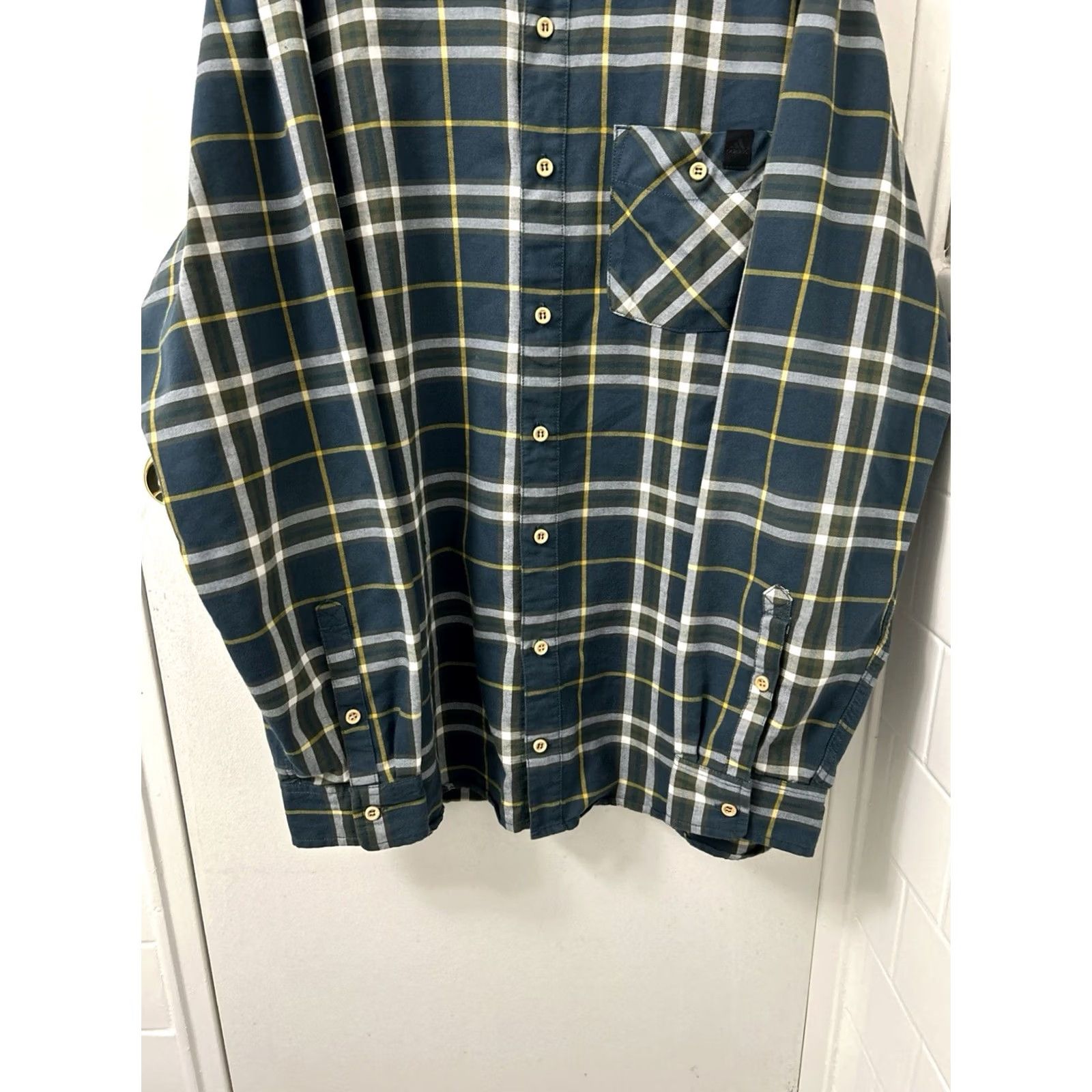 Adidas Adidas Shirt Mens XL Green Plaid Oxford Button Down Pocket Long Sleeve Logo Size US XL / EU 56 / 4 - 3 Thumbnail