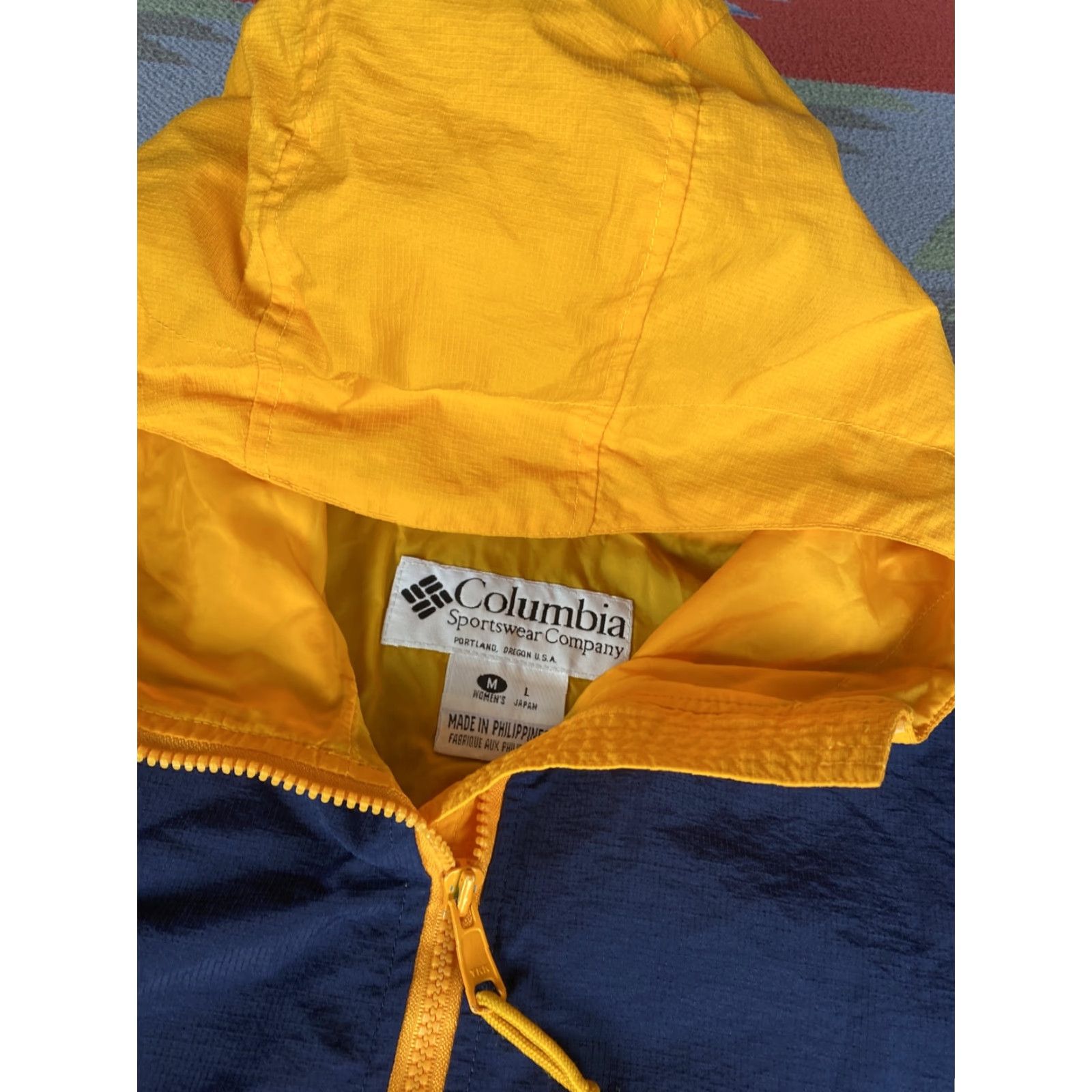 Vintage VINTAGE Columbia Windbreaker Jacket Womens M Yellow Blue 90s Womens Size M / US 6-8 / IT 42-44 - 3 Thumbnail