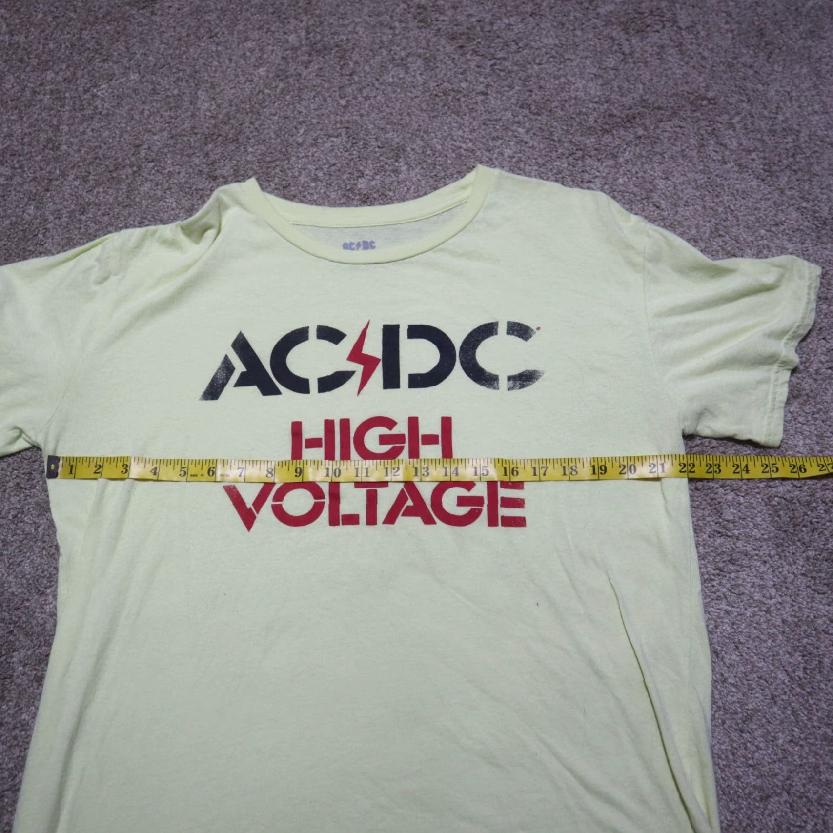 Vintage AC/DC High Voltage Short Sleeve Tee T-Shirt Yellow Rock Band Adult Men's 2XL XXL Shirt Size US XXL / EU 58 / 5 - 4 Thumbnail