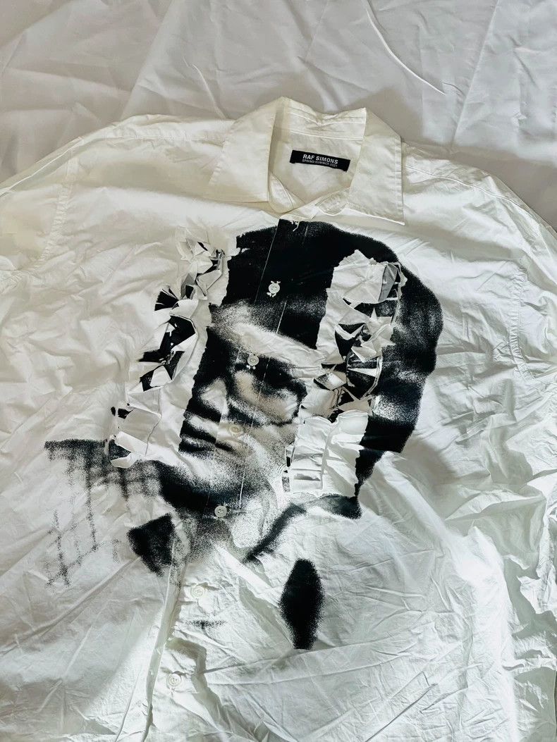 Raf Simons Raf simons SS21 Pleated Portrait Printed Shirt Size US M / EU 48-50 / 2 - 1 Thumbnail