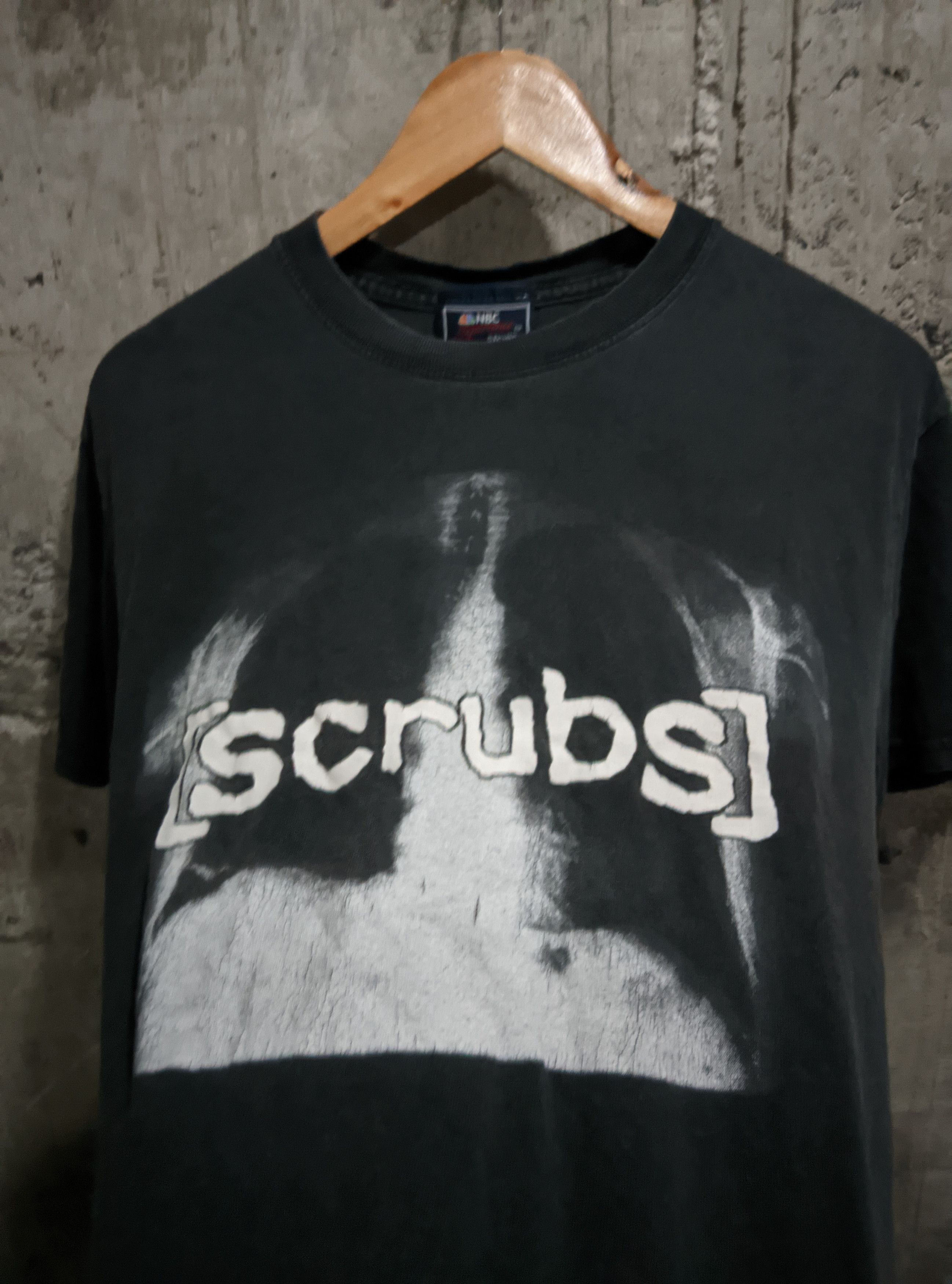 Vintage Vintage 2001 scrubs tv show distressed sun faded grunge Size US M / EU 48-50 / 2 - 2 Thumbnail