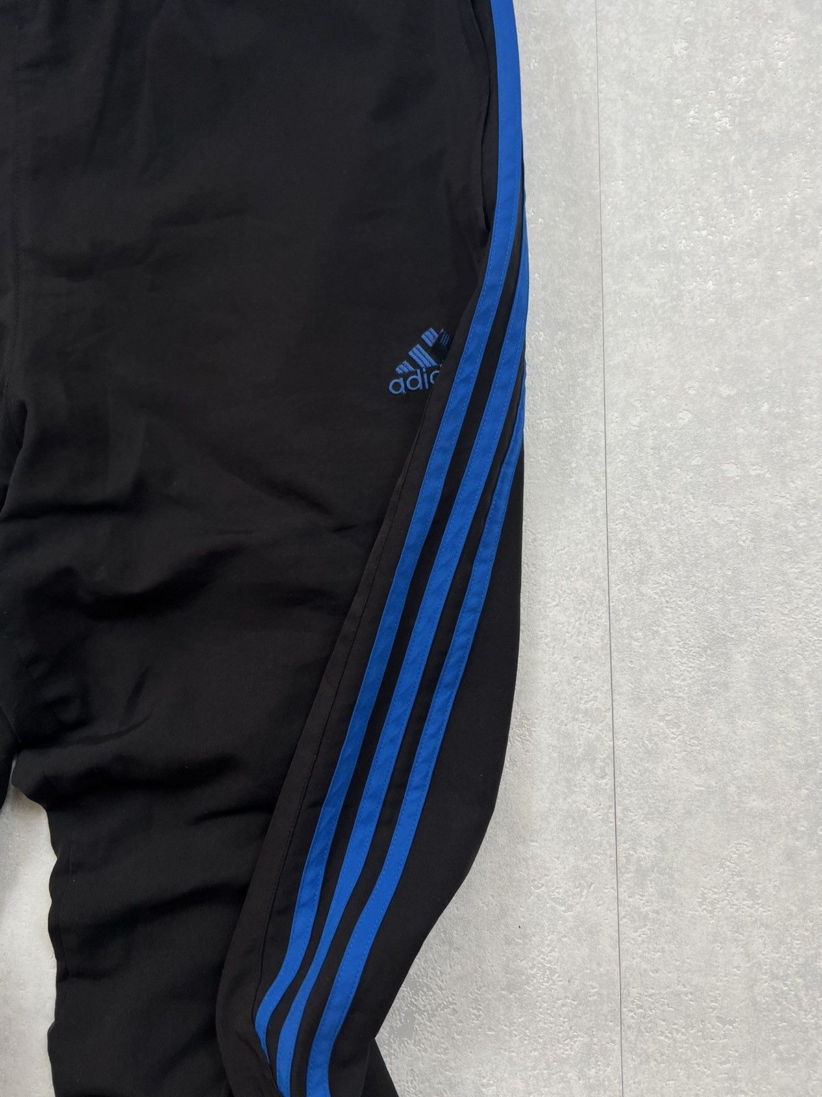 Adidas 00’s ADIDAS RETRO BAGGY 3 STRIPES TRACK PANTS Y2K Size US 32 / EU 48 - 5 Thumbnail