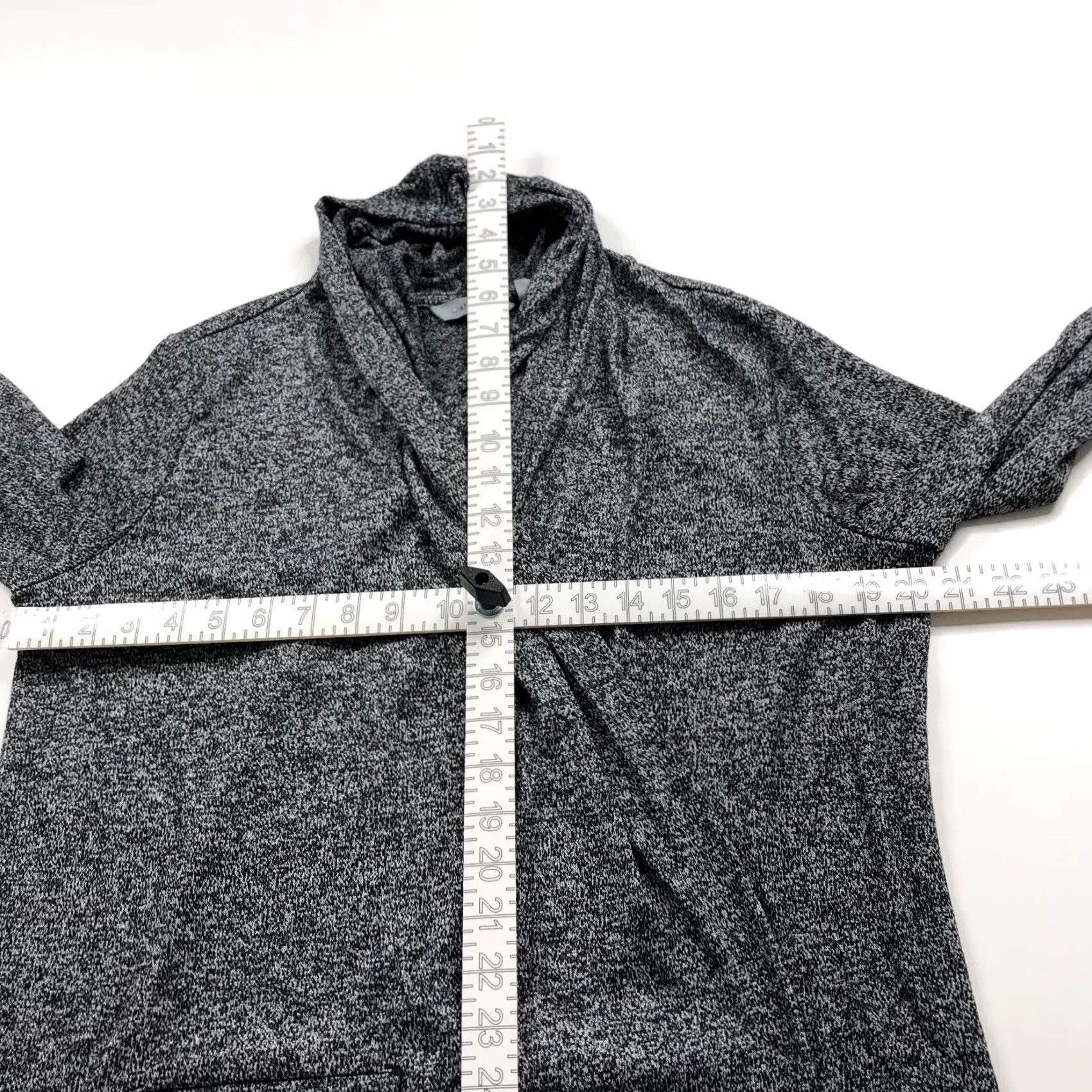 Athleta Athleta Pose Wrap Cardigan Large Marled V-Neck Sweater Gray 721645 Size L / US 10 / IT 46 - 6 Thumbnail