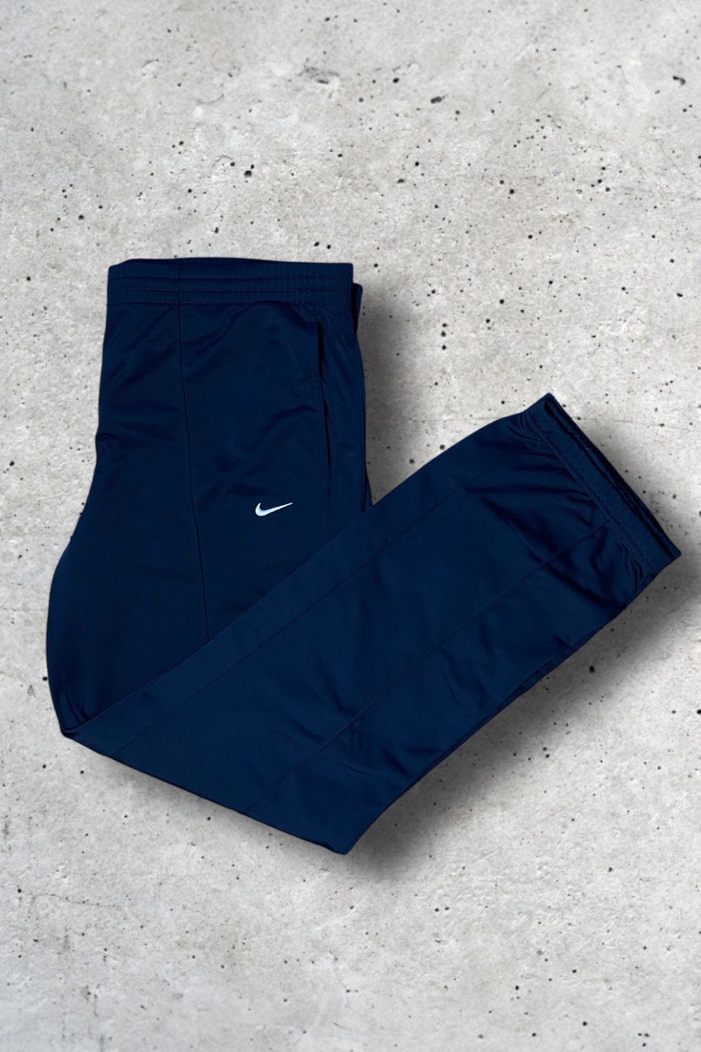 Nike Nike Vintage Track Pants L Blue Sweatpants Jogginghose Men‘s Size US 40 / EU 56 - 2 Thumbnail