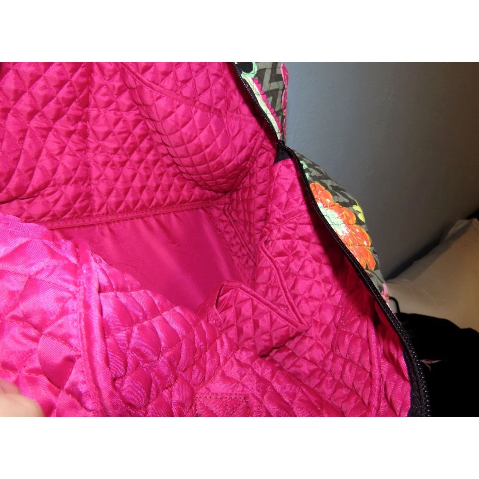 Vera Bradley Vera Bradley Grand Traveler Floral Weekendr Bag 14413-163 Hot Pink Interior, Multicolor Exterior, Duffle, Womens, XL, Zip, Travel, Casual, Business Size ONE SIZE - 5 Thumbnail