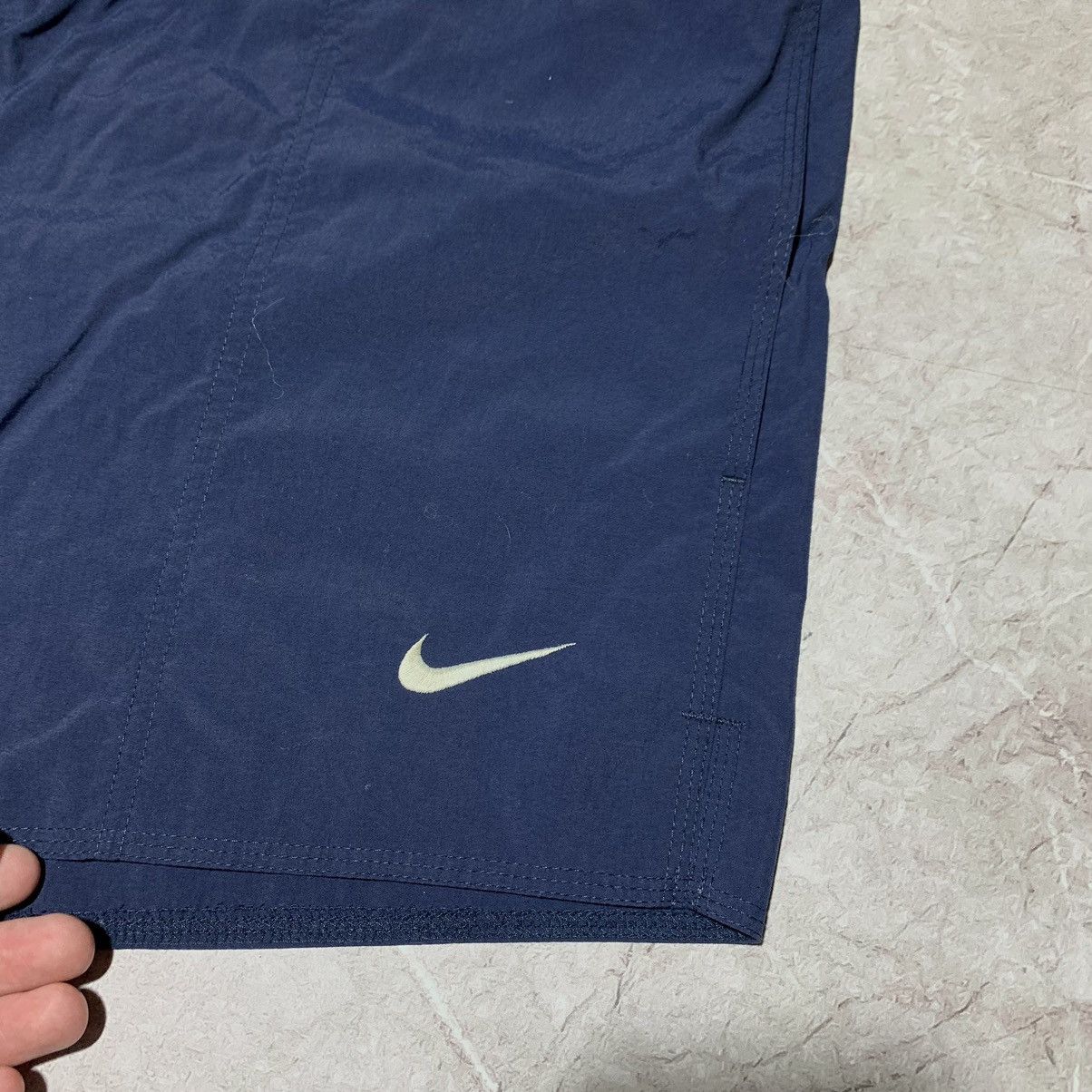 Nike Nike Vintage Nylon Shorts Mini Logo L Size US 34 / EU 50 - 2 Thumbnail