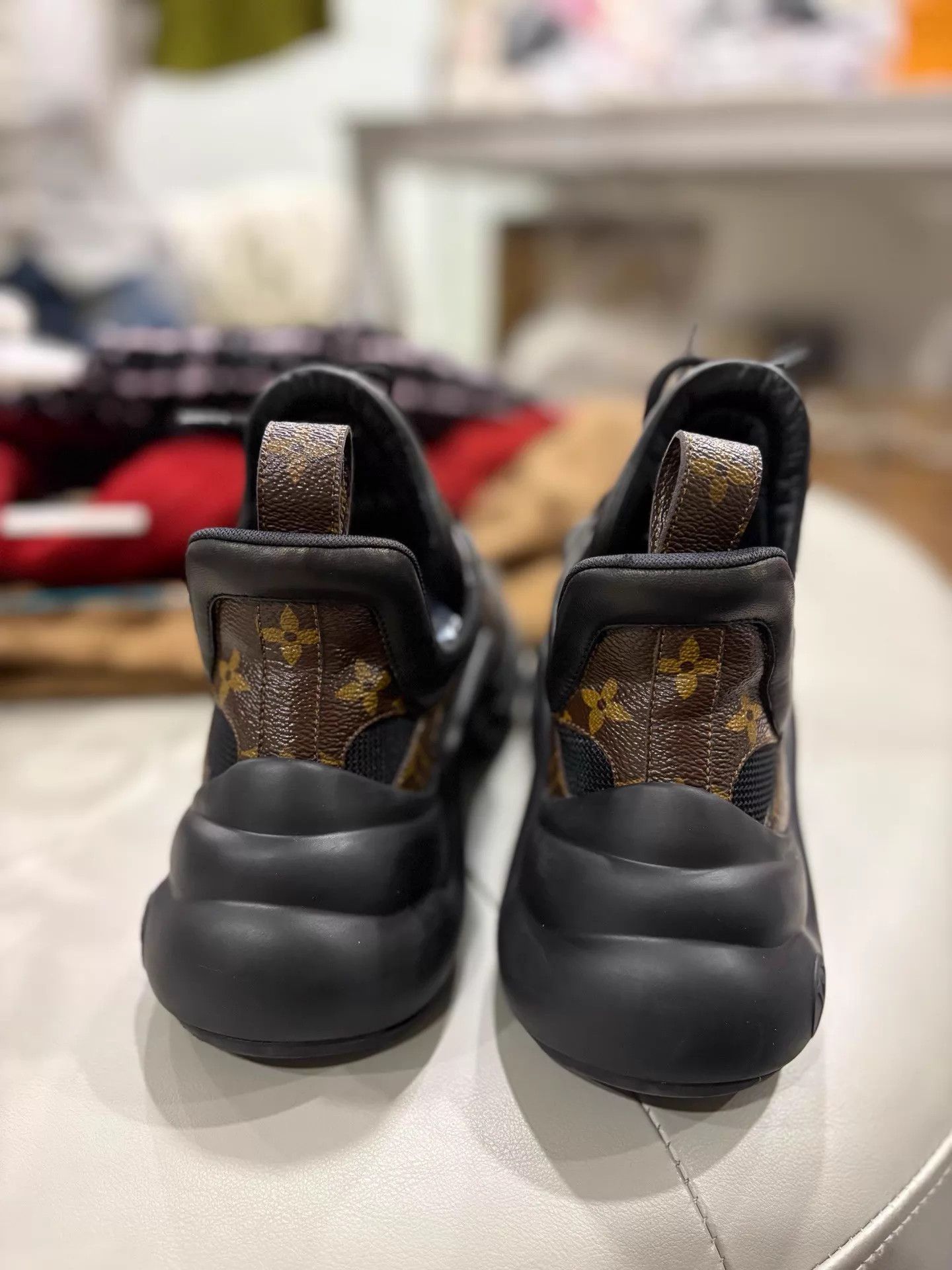Louis Vuitton LV full Monogram color-blocked classic dad sneakers 38 9/10 Size US 7.5 / IT 37.5 - 3 Thumbnail