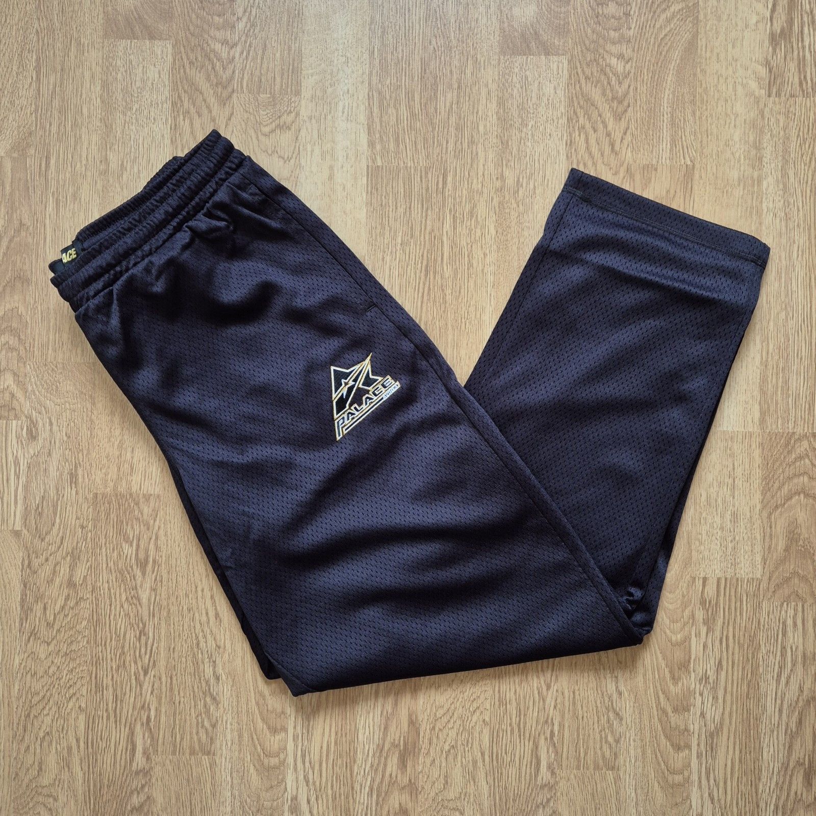 Avirex × Palace Palace x Avirex Mesh Joggers Black Medium Brand New FW24 Size US 32 / EU 48 - 1 Thumbnail