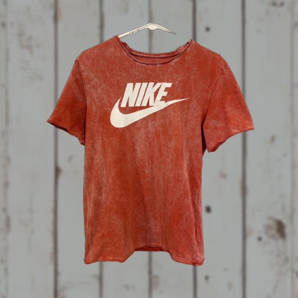Nike Nike T-Shirt Men’s XS Short Sleeve Red Wash Futura Casual Shirt Size US XS / EU 42 / 0 - 1 Thumbnail