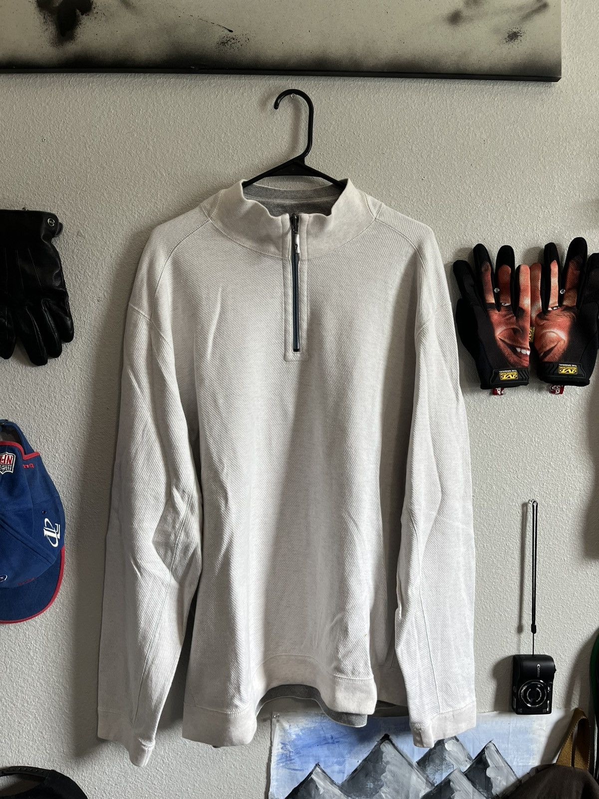 Tommy Bahama Tommy Bahama Reversible Quarter-Zip Pullover – XXL Size US XXL / EU 58 / 5 - 1 Thumbnail