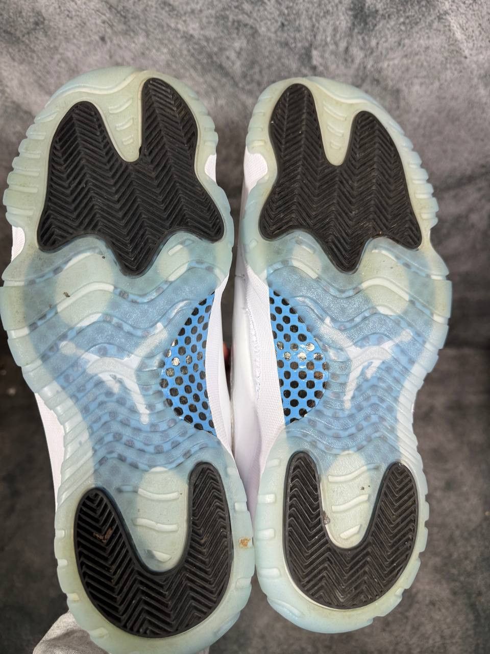 Jordan Brand Size 9.5 | Jordan 11 Legend Blue No Box | Pre-Owned Size US 9.5 / EU 42-43 - 5 Thumbnail