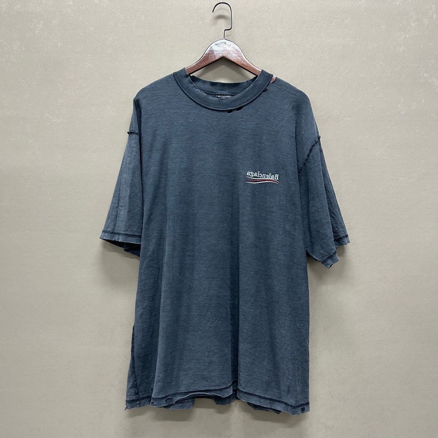 Balenciaga Balenciaga Reverse Logo Coke Embroidery Tee Size US L / EU 52-54 / 3 - 1 Thumbnail