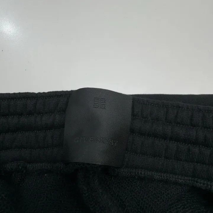 Givenchy Givenchy Givenchy Black Loose Fit Jogger Pants -2507 Size US 44 / EU 60 - 4 Thumbnail
