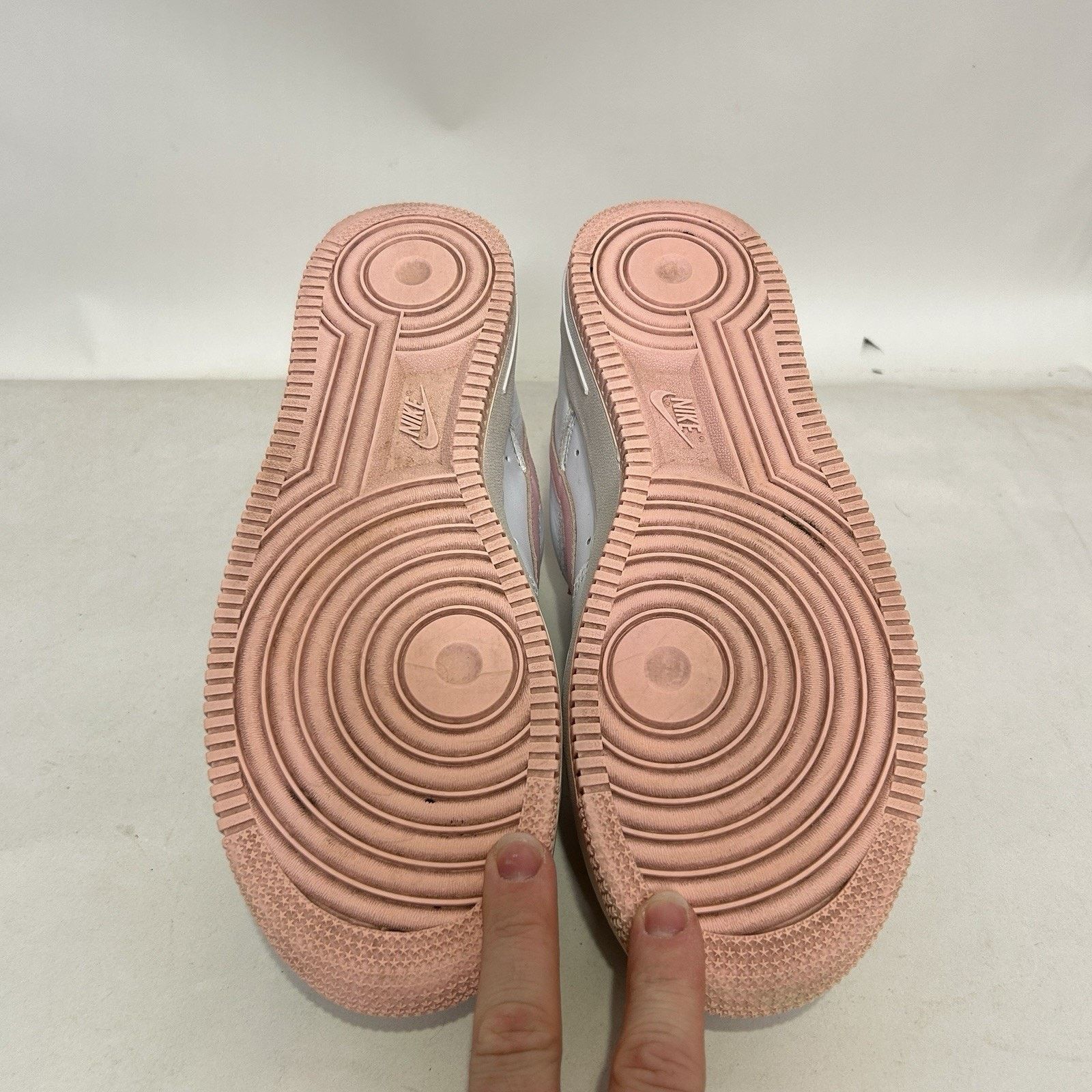 Nike Nike Air Force 1 WMNS “White Glacier Pink” 2004 Size US 9.5 / IT 39.5 - 7 Thumbnail