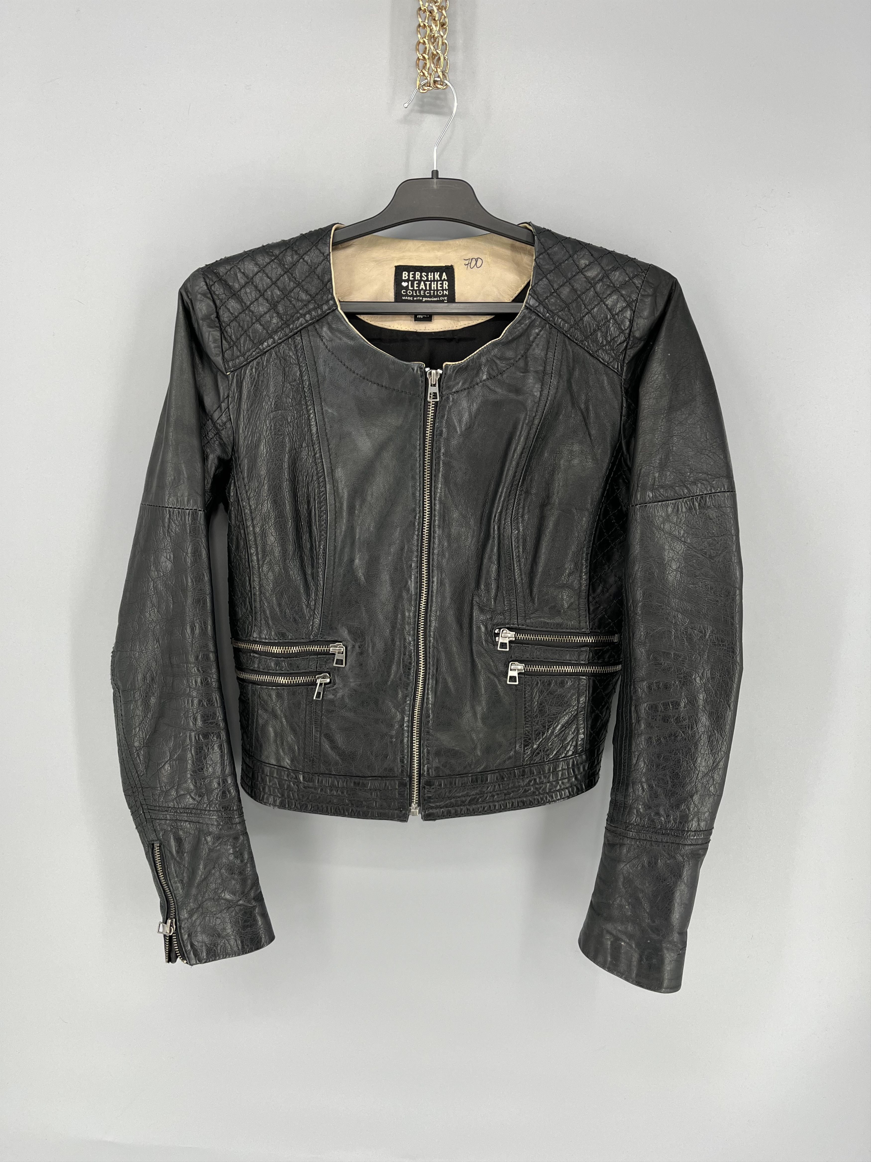 Bershka Bershka Black Authentic Leather Fitted Motorcycle Jacket Size M / US 6-8 / IT 42-44 - 1 Thumbnail